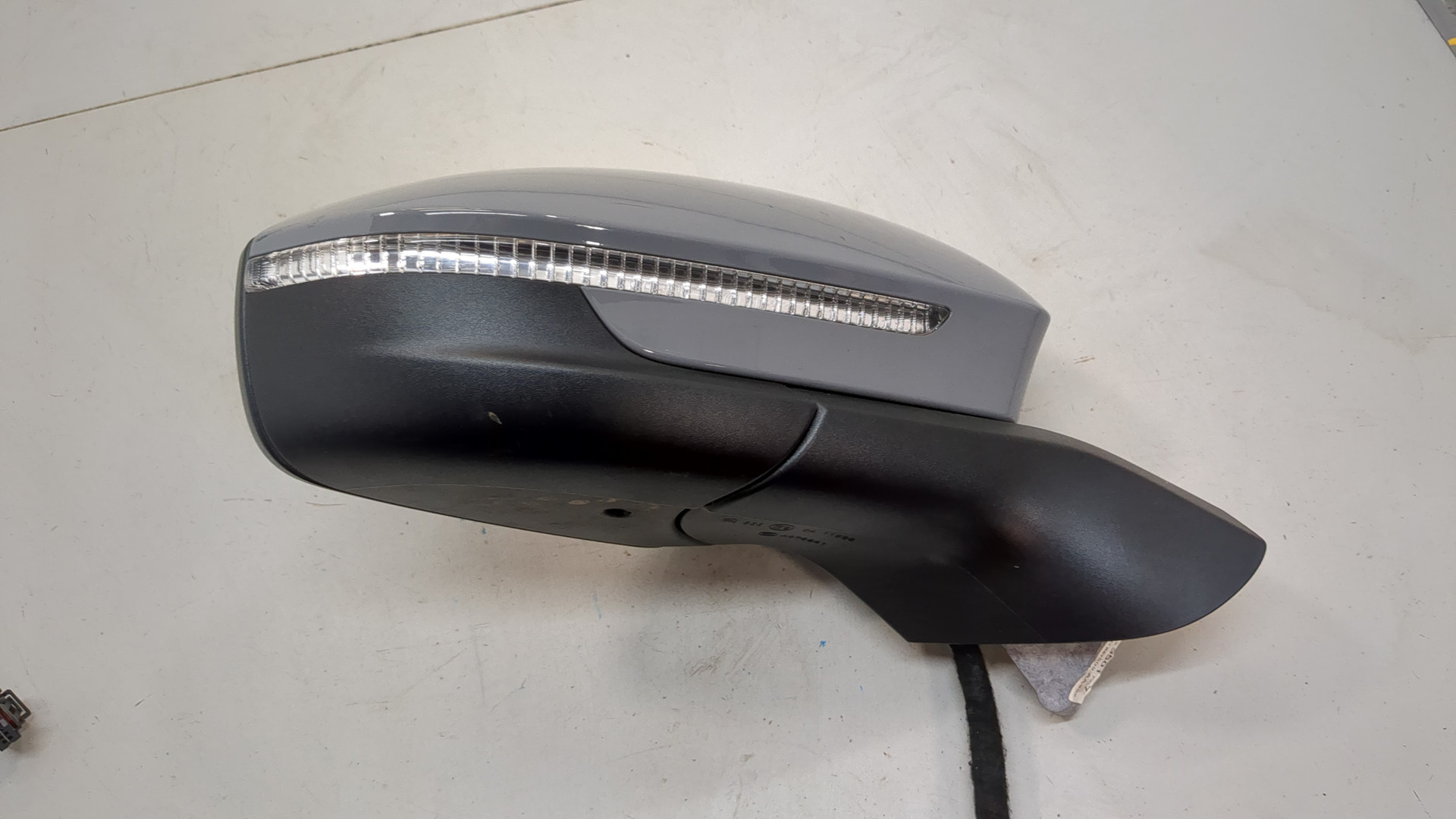 Зеркало правое электрическое