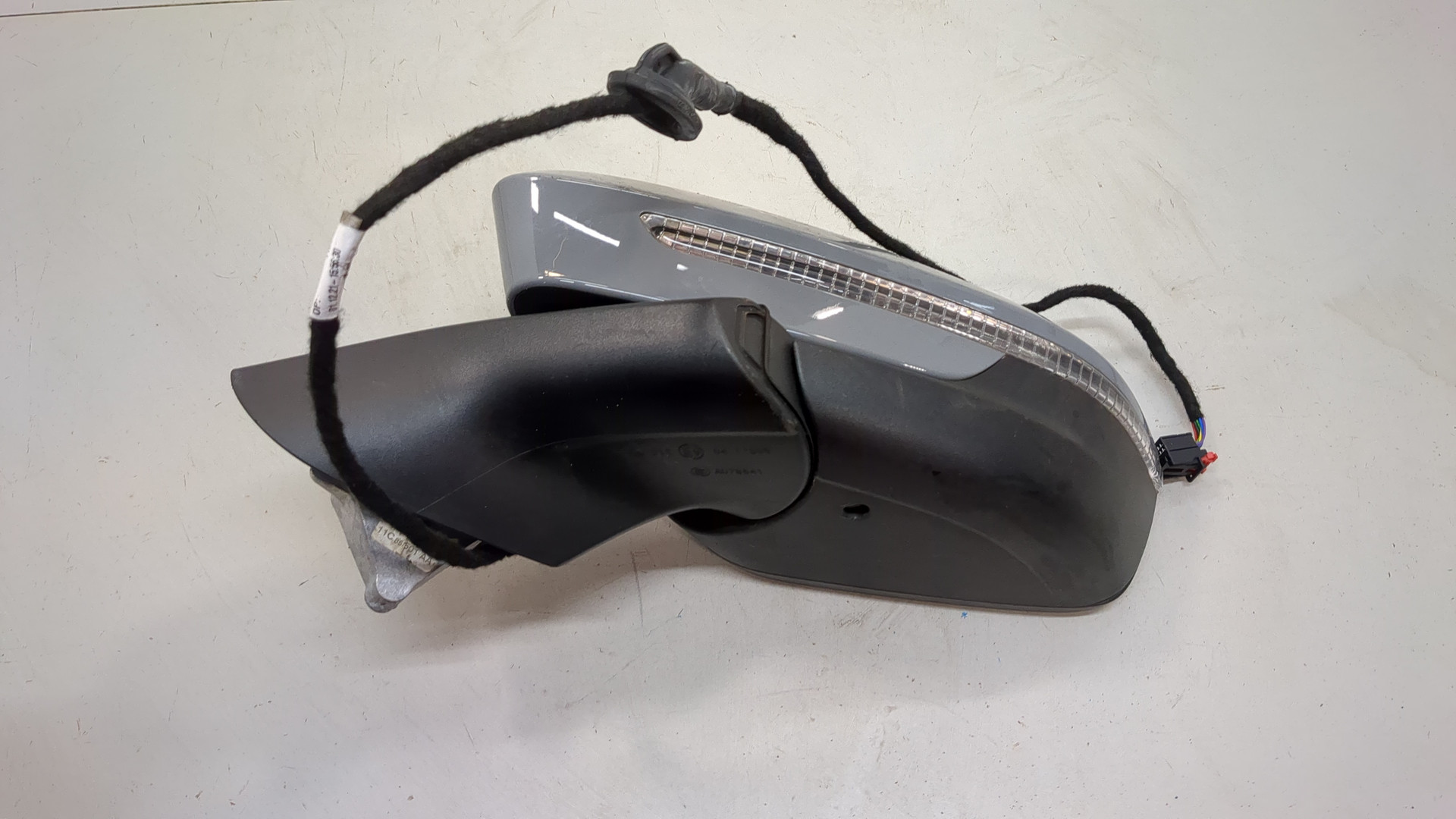 Зеркало левое электрическое