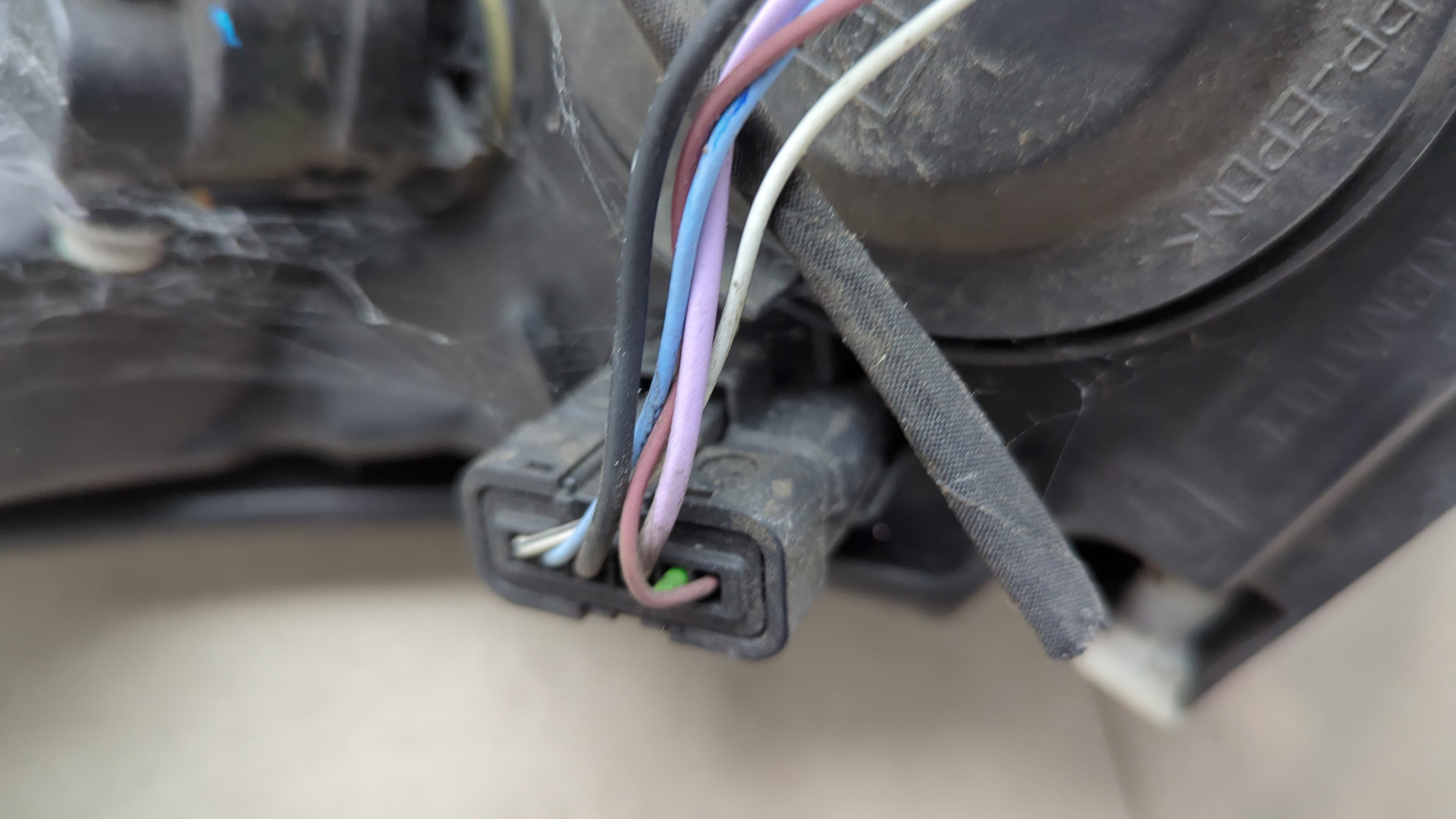 Фара правая