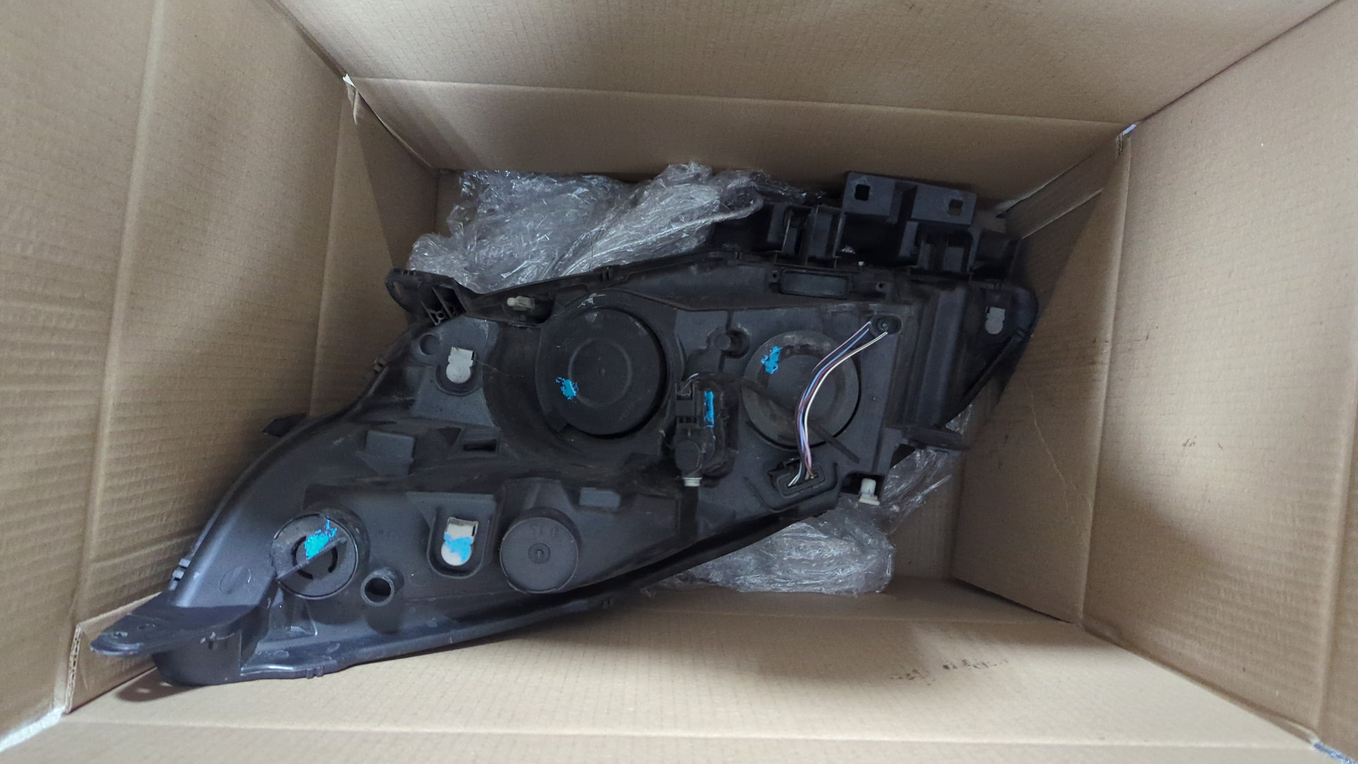 Фара правая