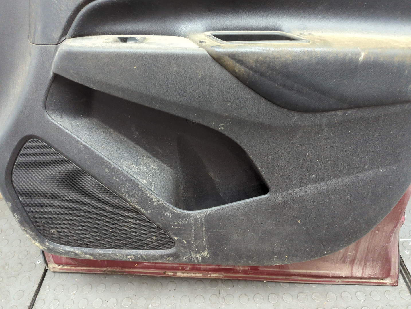 Дверь передняя правая