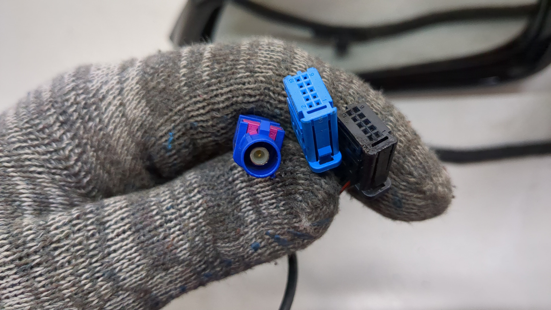 Зеркало левое электрическое