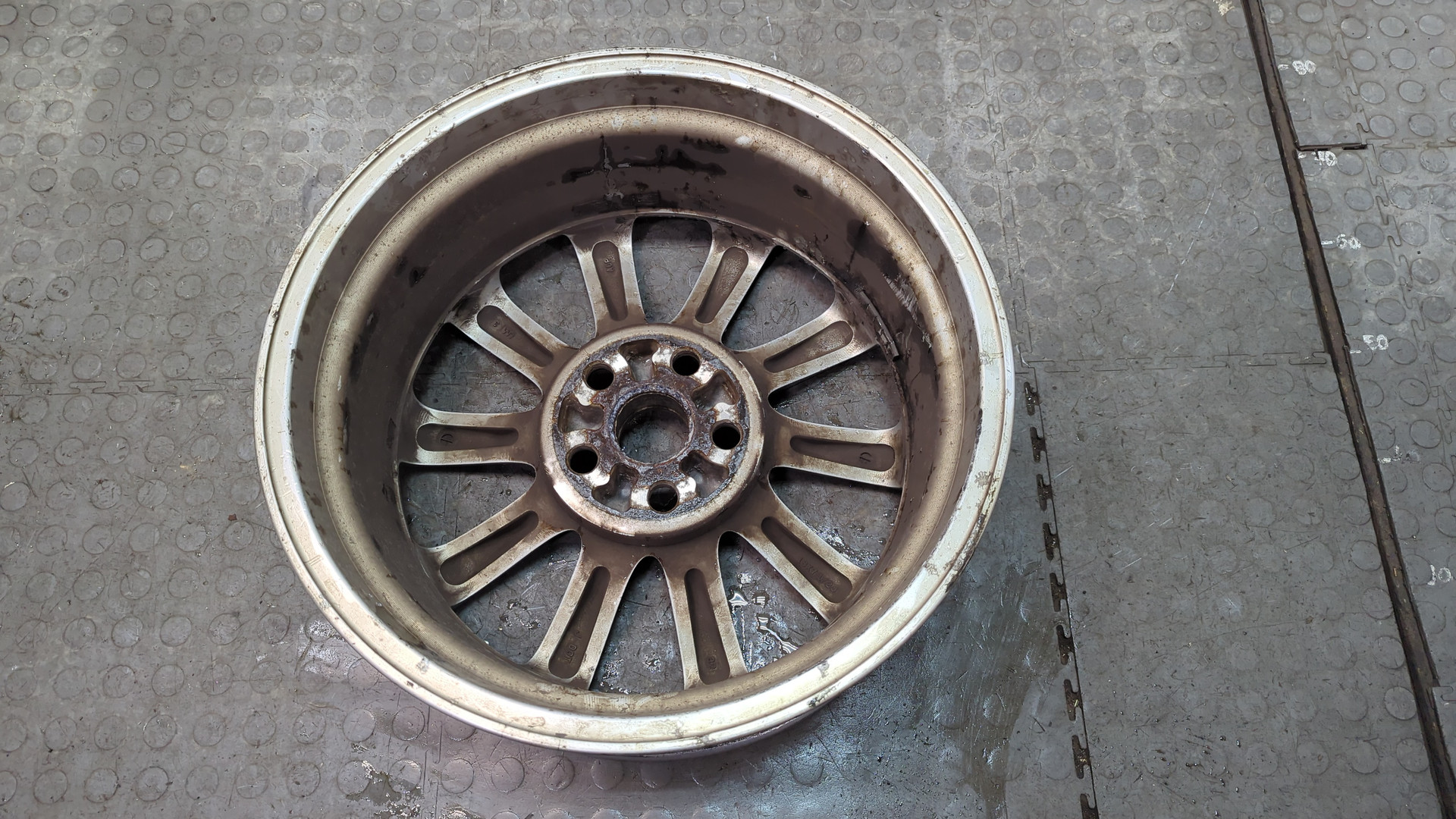 Диск колесный литой