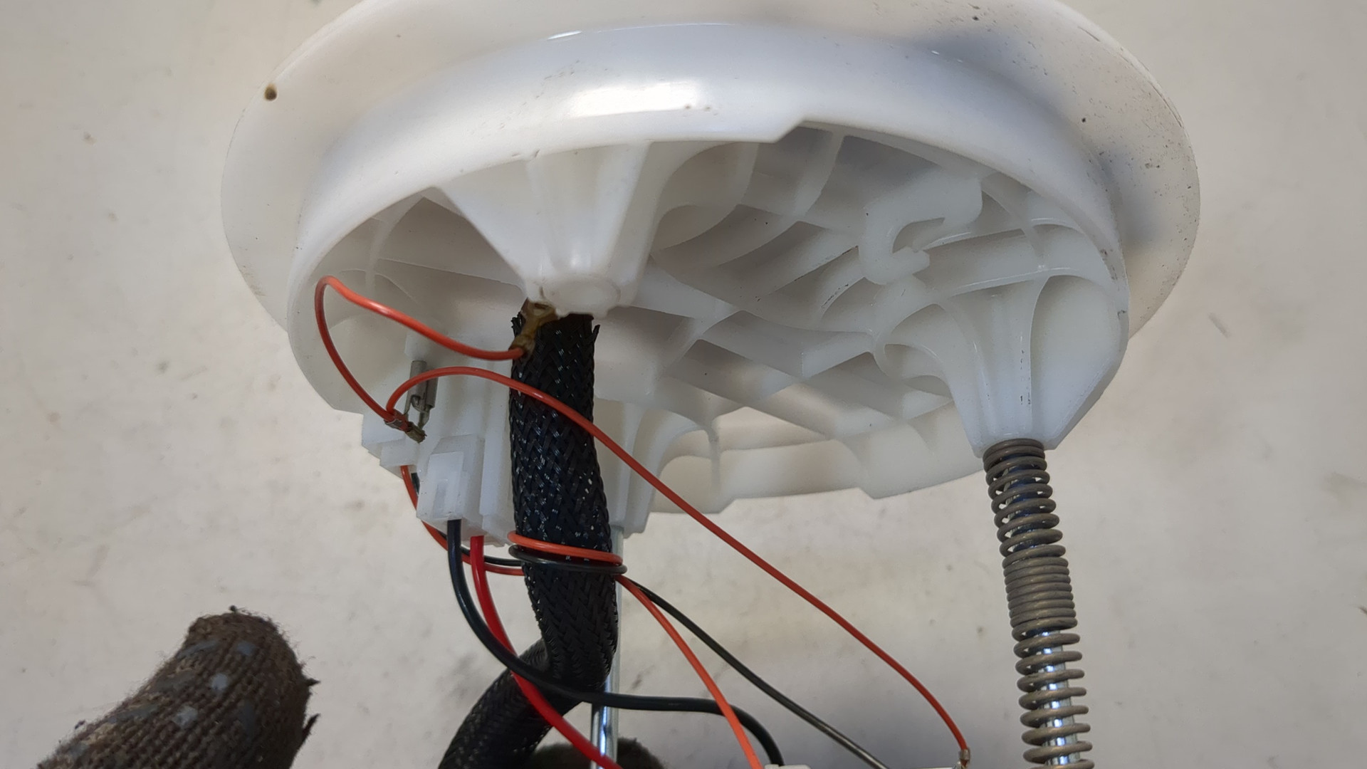 Насос топливный электрический