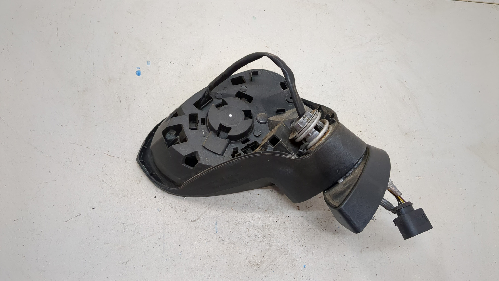 Зеркало левое электрическое