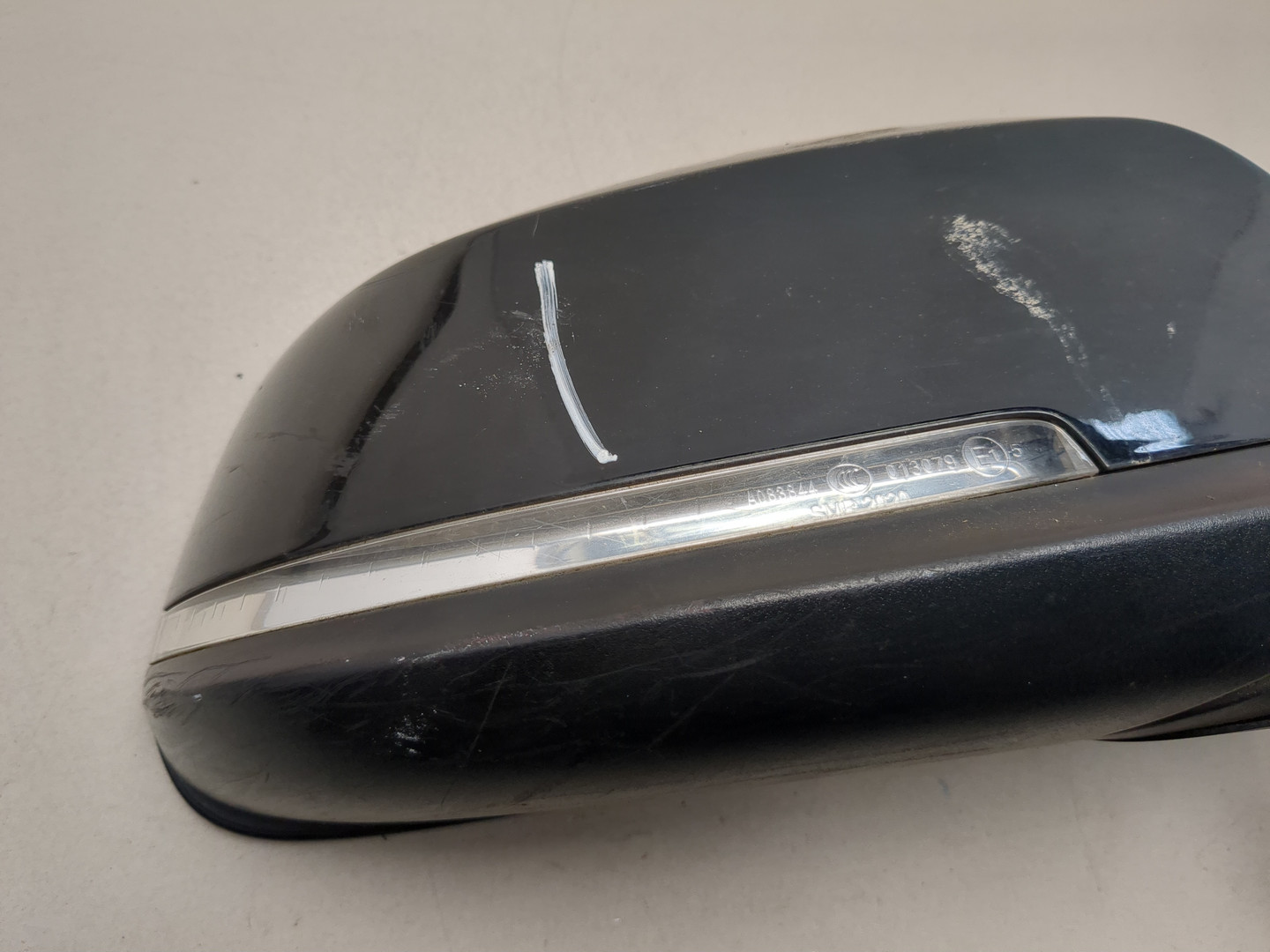 Зеркало правое электрическое