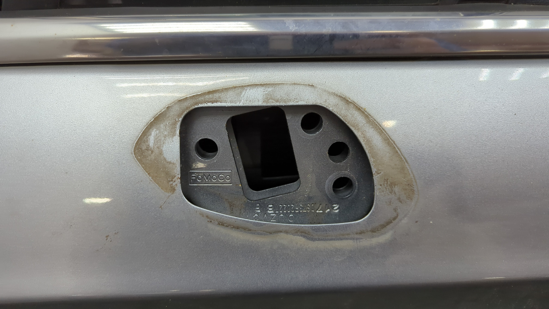 Дверь передняя левая