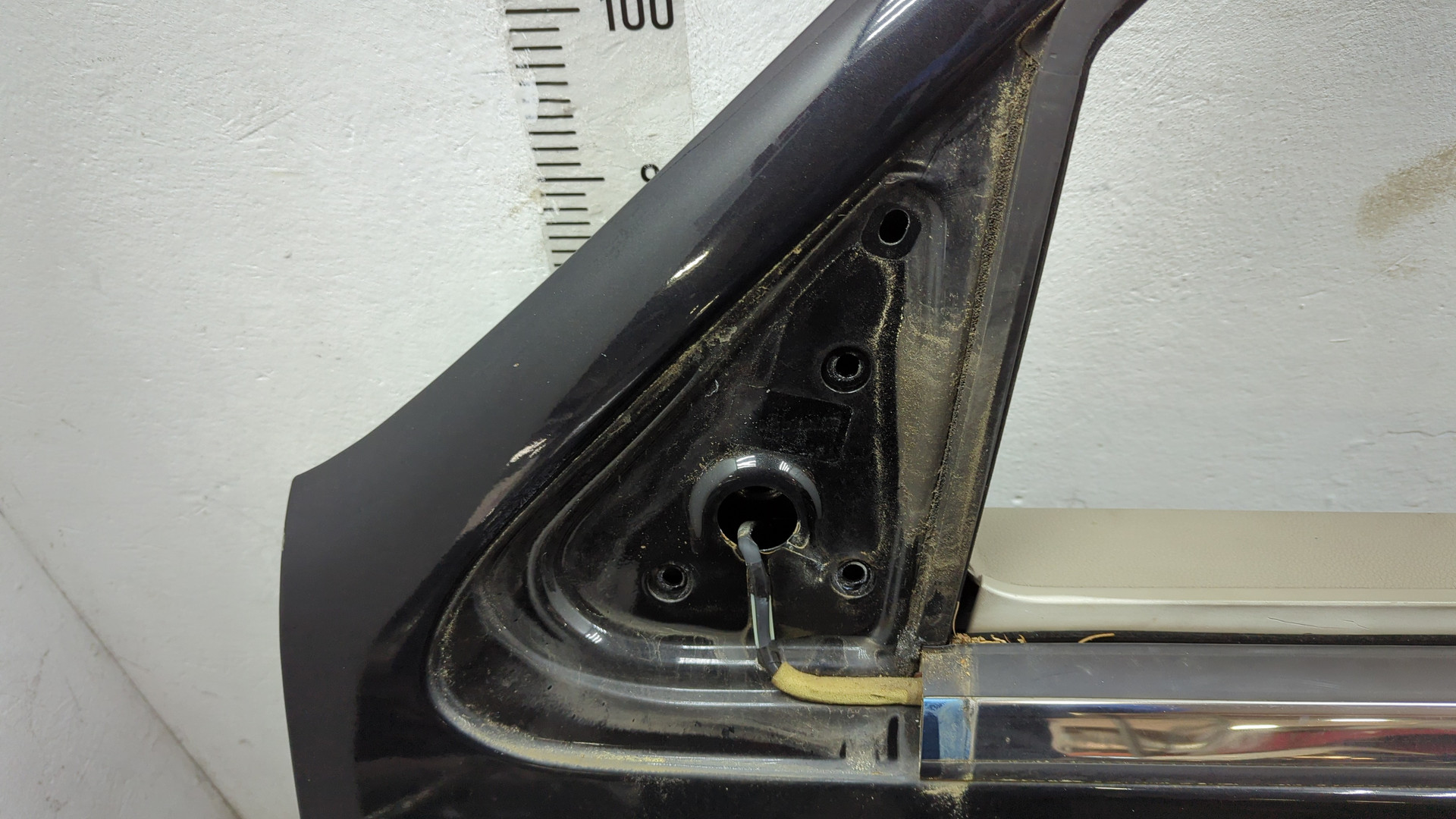 Дверь передняя левая