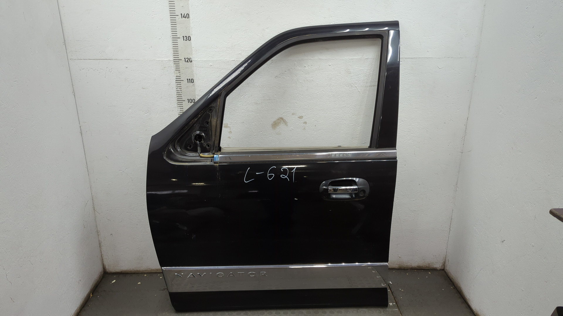 Дверь передняя левая