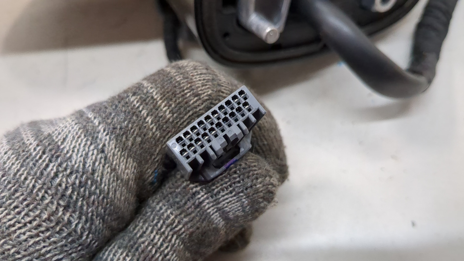 Зеркало правое электрическое