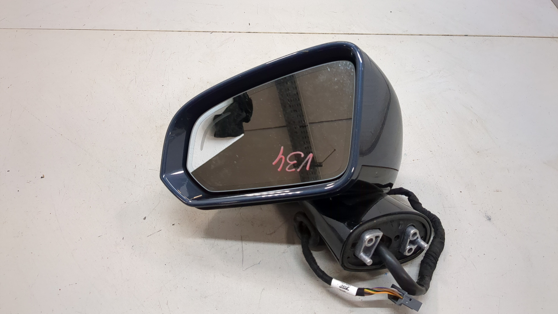 Зеркало правое электрическое