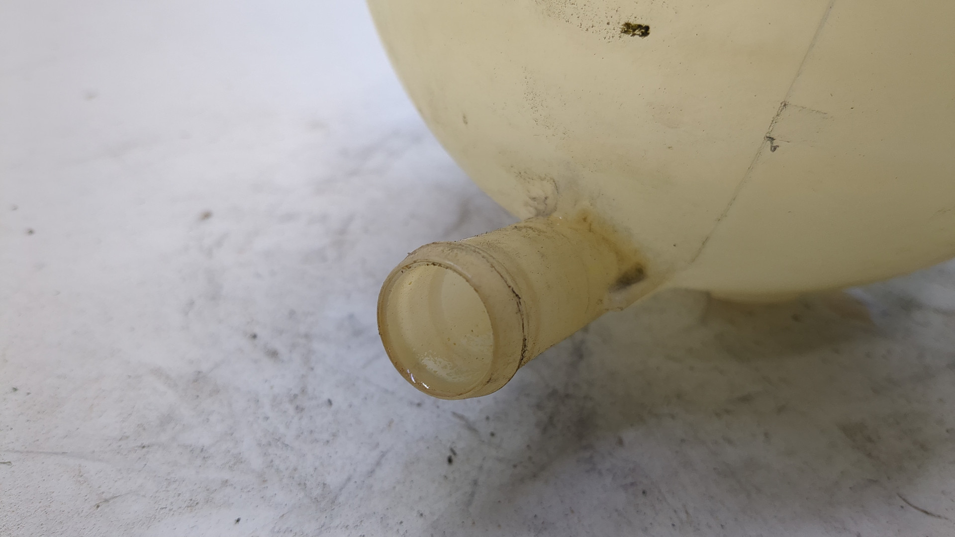 Бачок расширительный