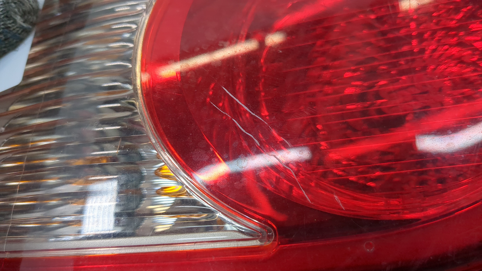 Фонарь задний правый