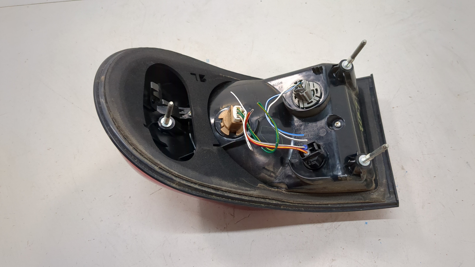 Фонарь задний левый