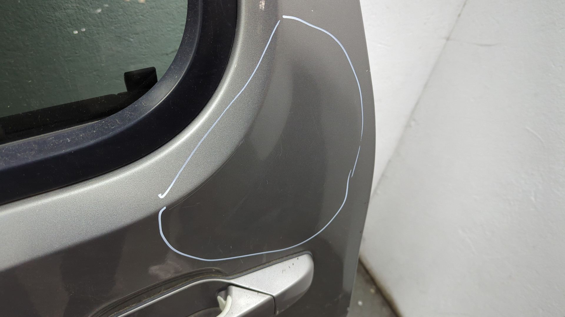 Дверь задняя левая