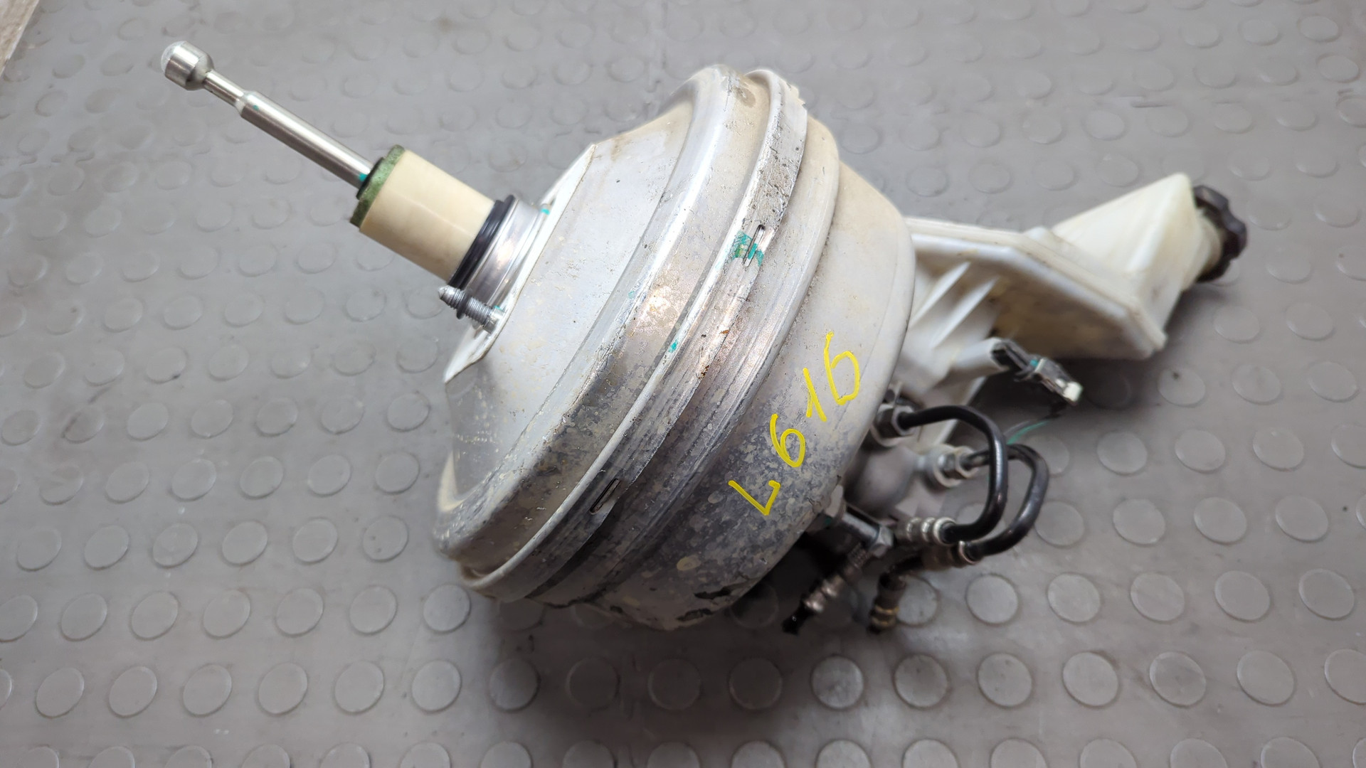 Цилиндр тормозной главный