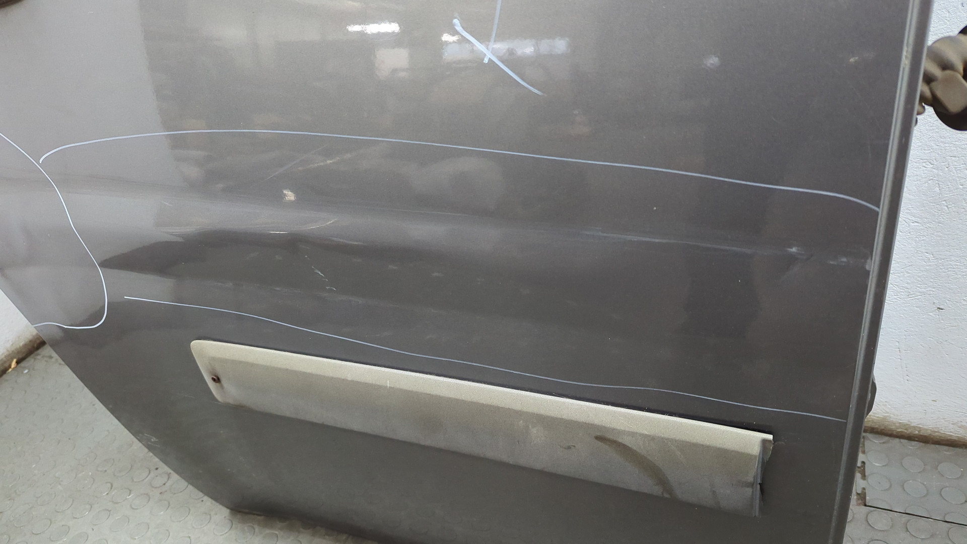 Дверь задняя правая