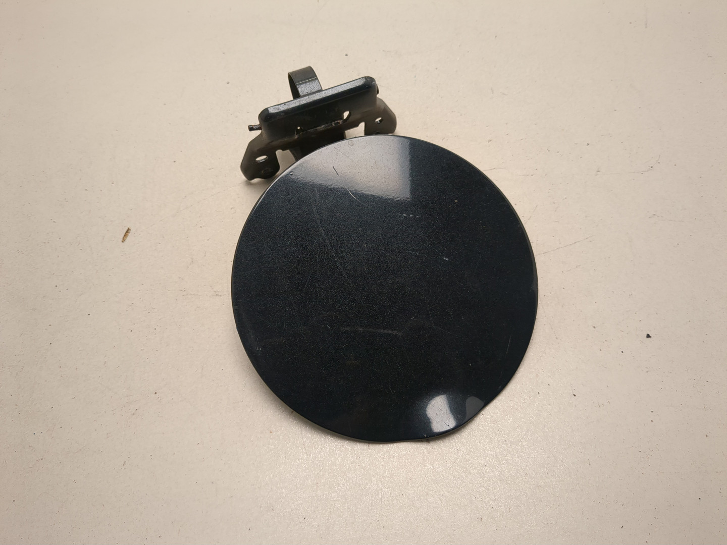 Лючок бензобака