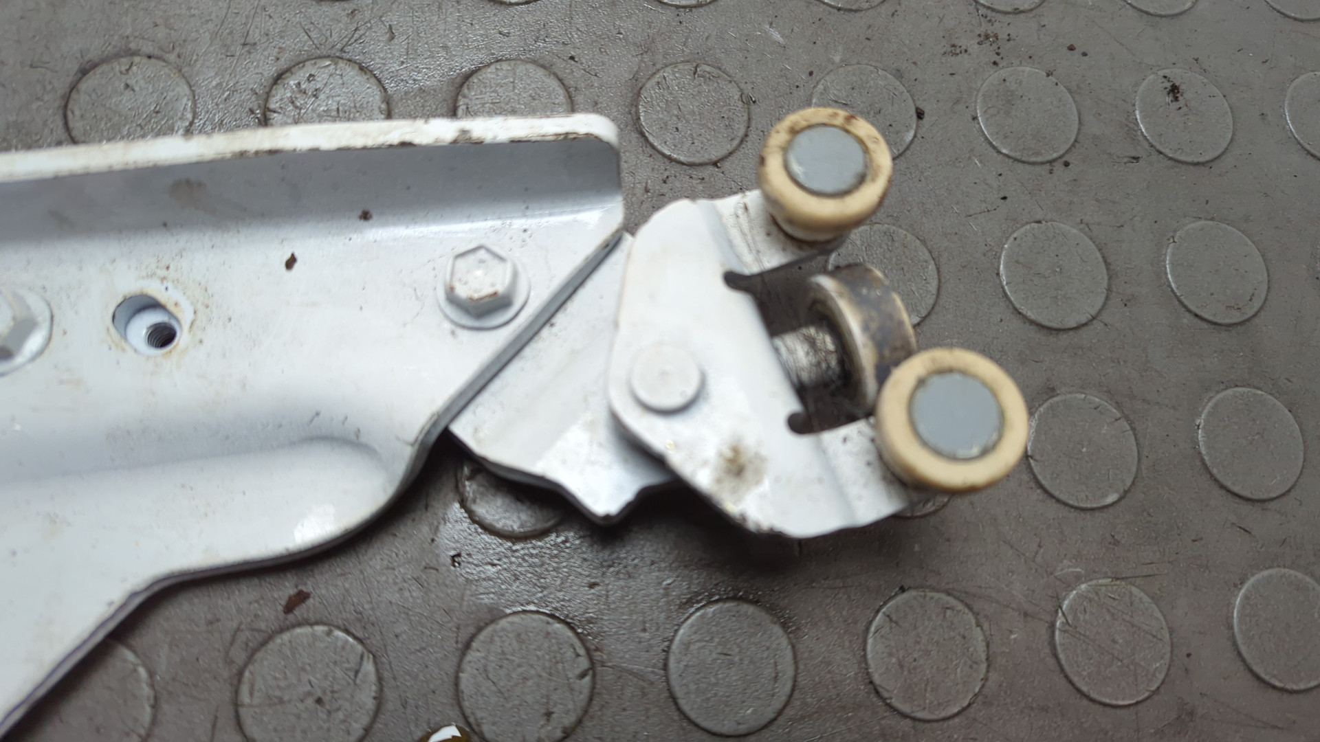 Механизм замка двери