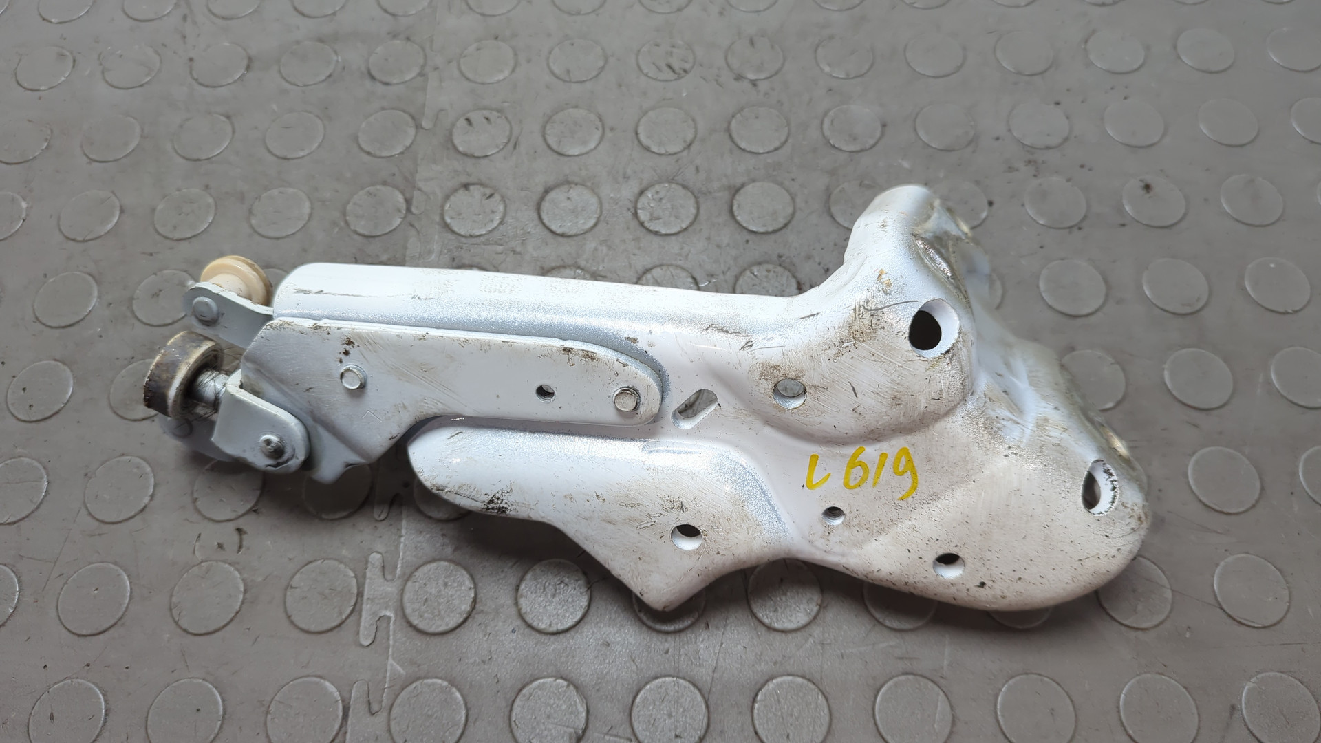 Механизм замка двери