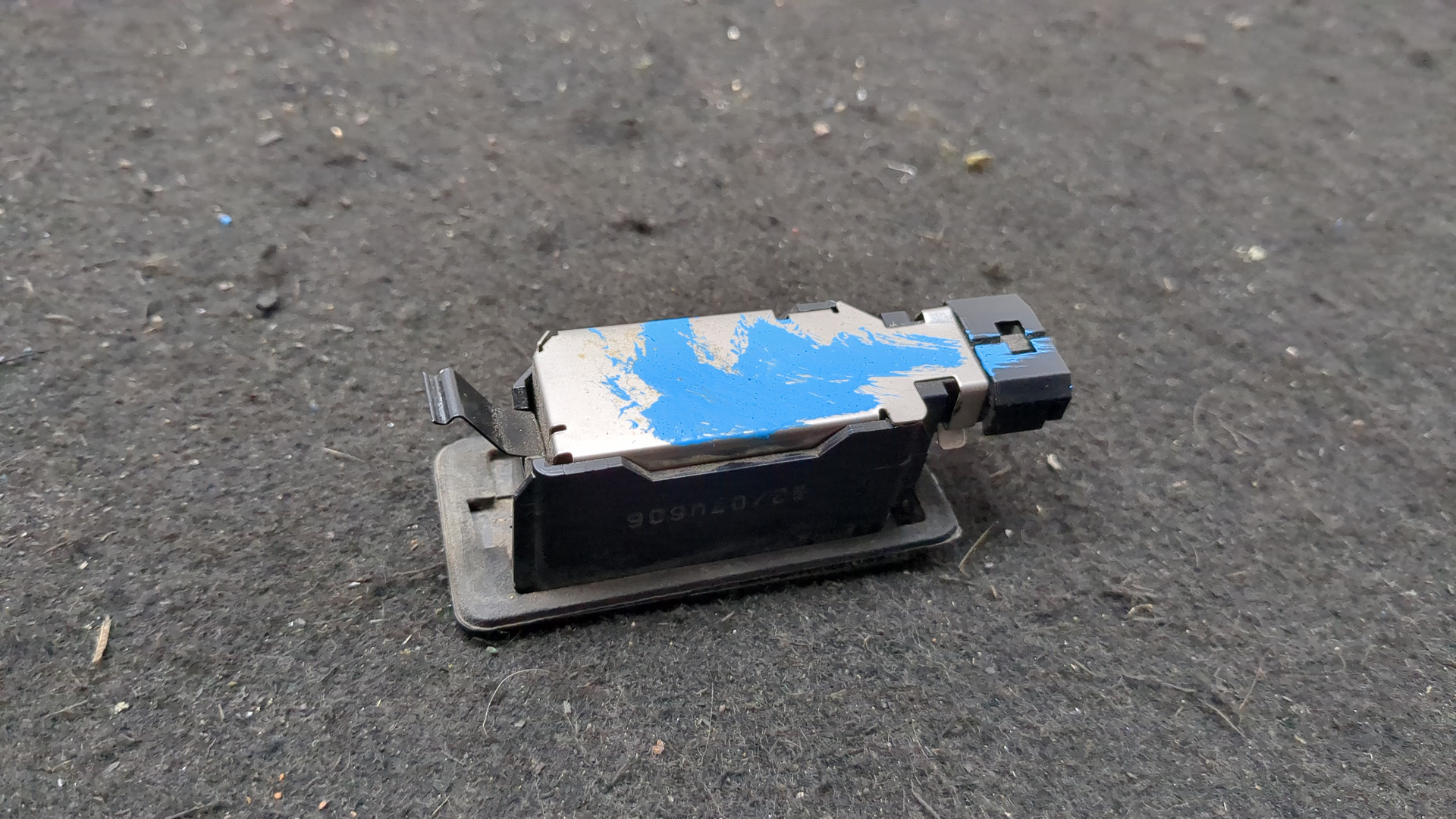 Фонарь подсветки номера