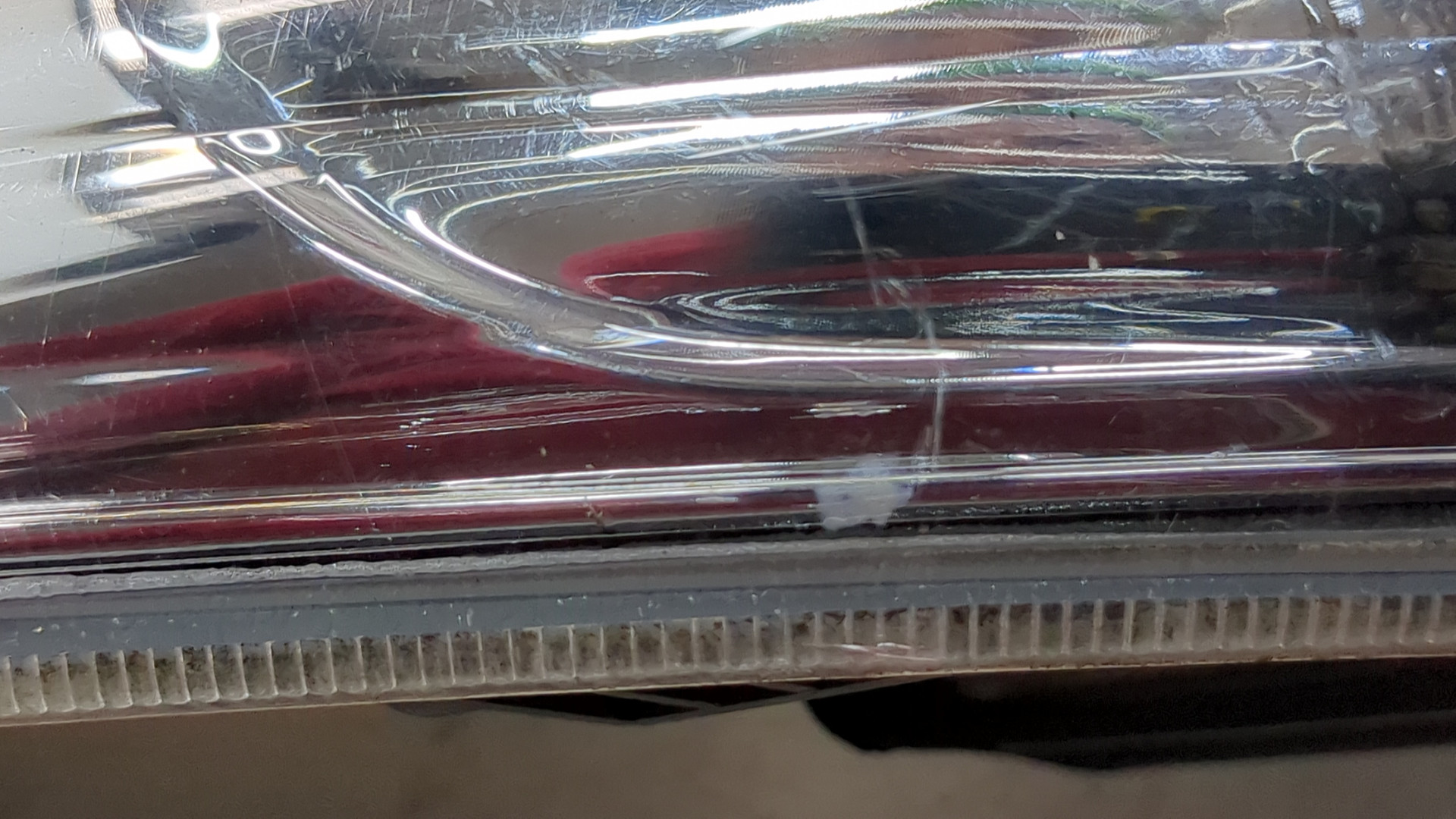 Фонарь задний левый