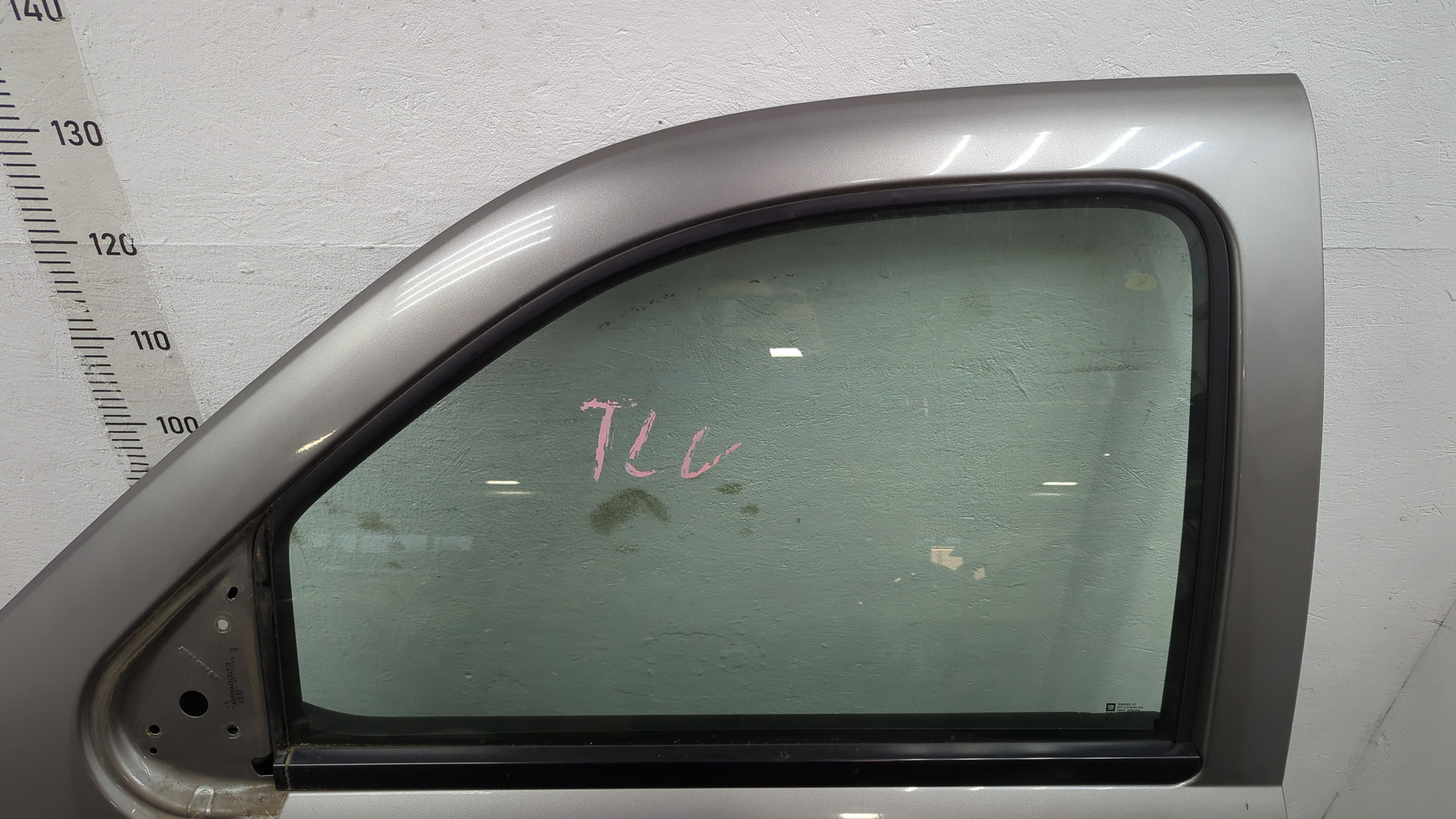 Дверь передняя левая