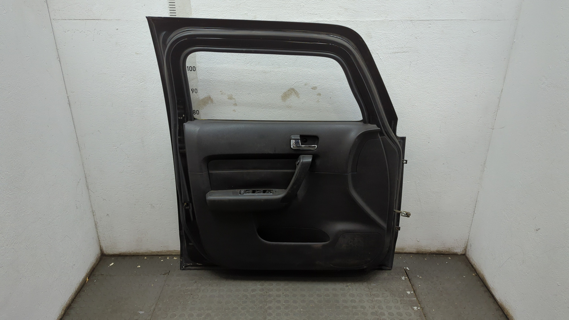 Дверь передняя левая