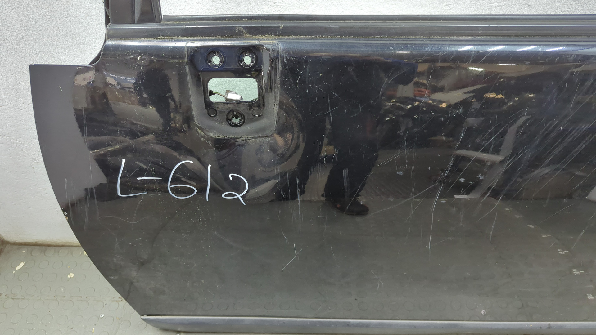 Дверь передняя левая