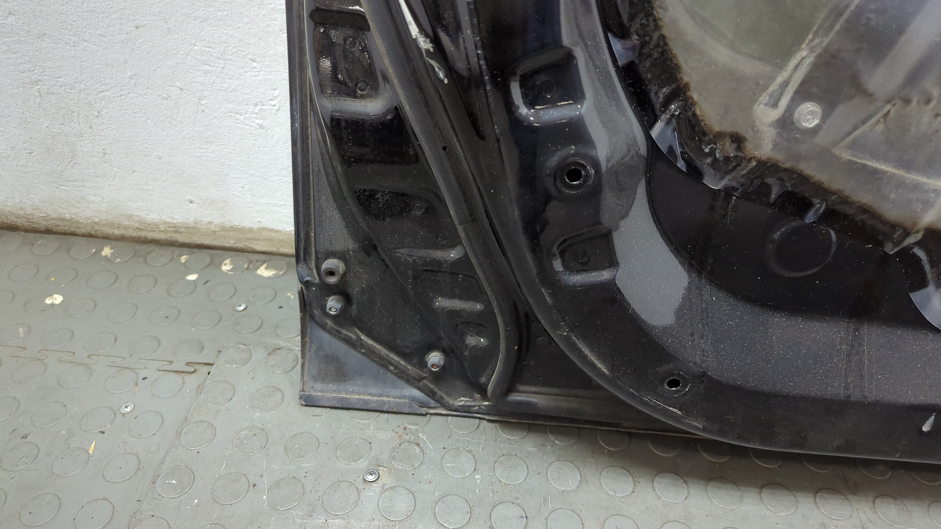 Дверь передняя левая