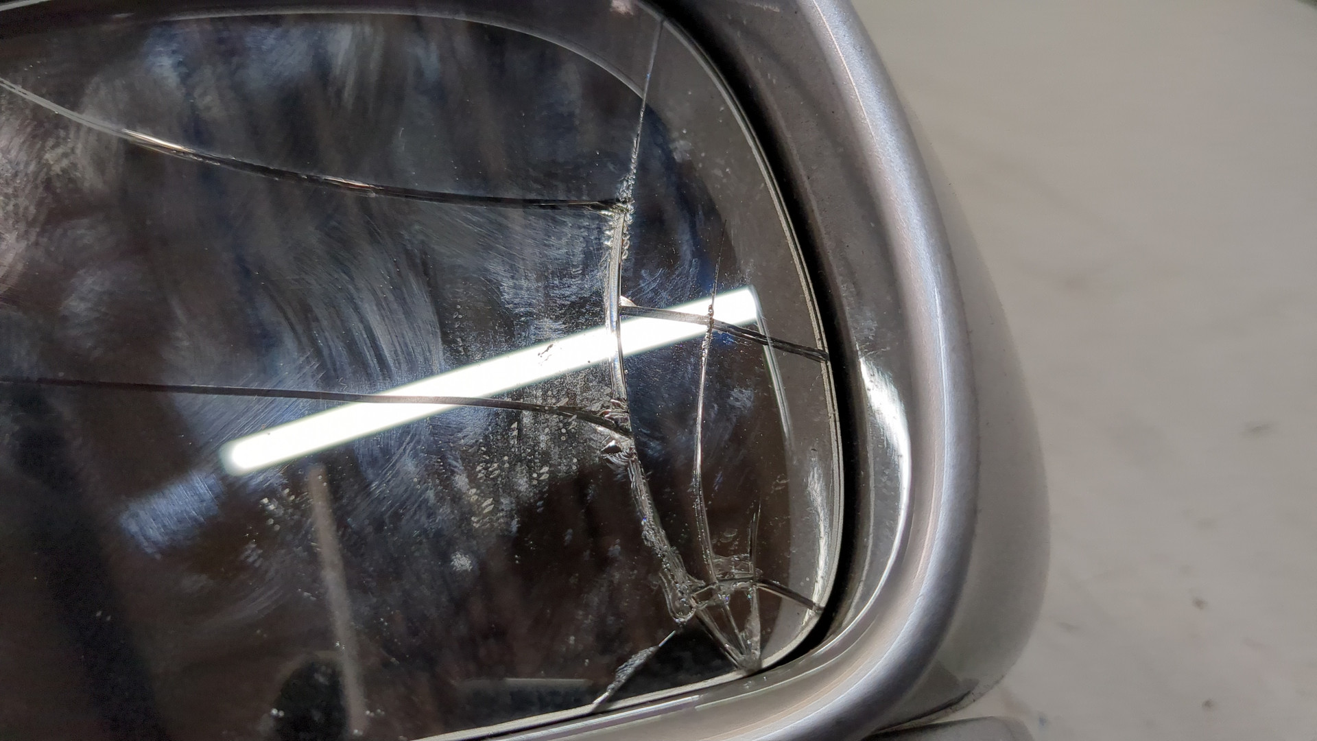 Зеркало левое электрическое