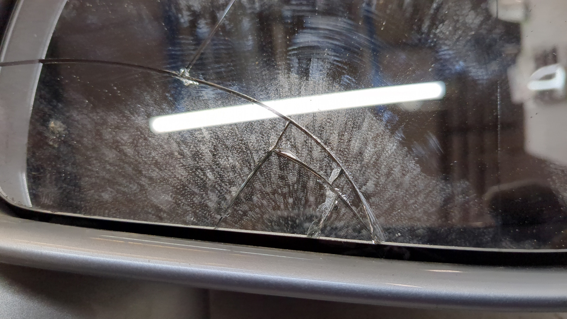 Зеркало правое электрическое