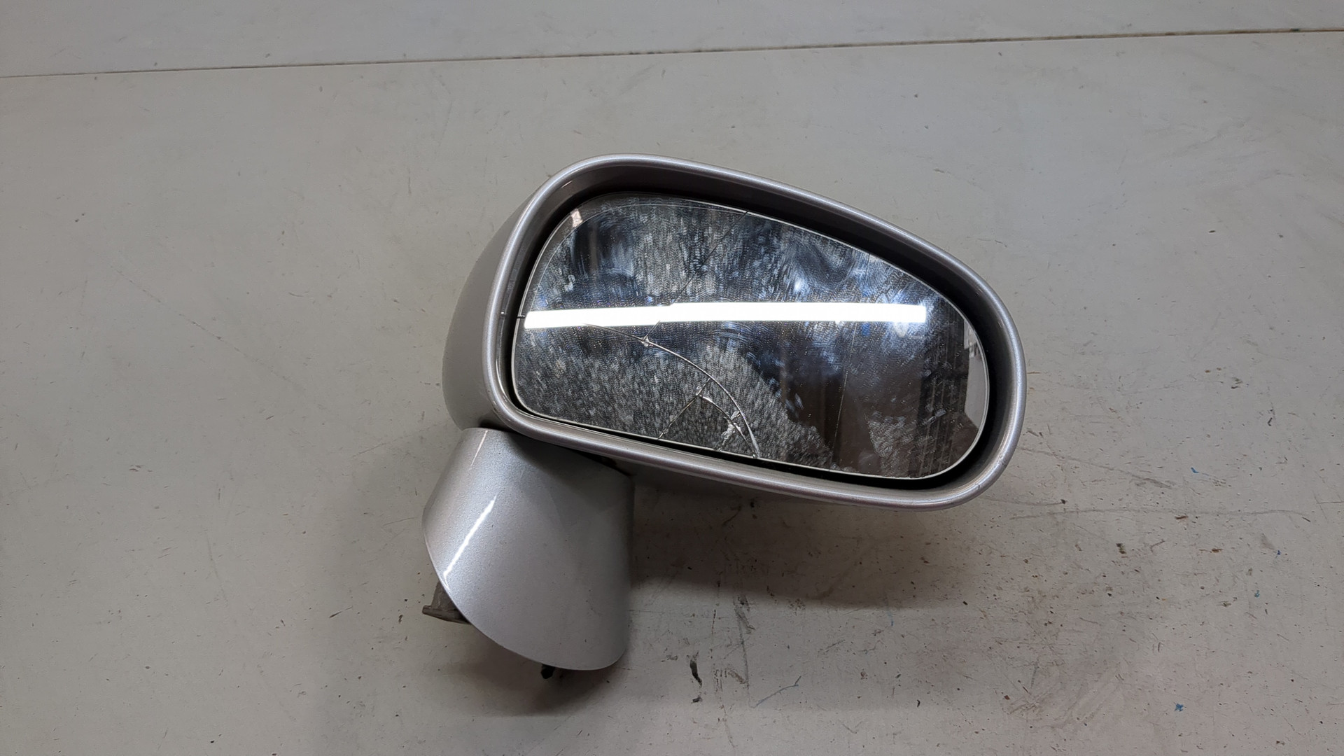 Зеркало правое электрическое