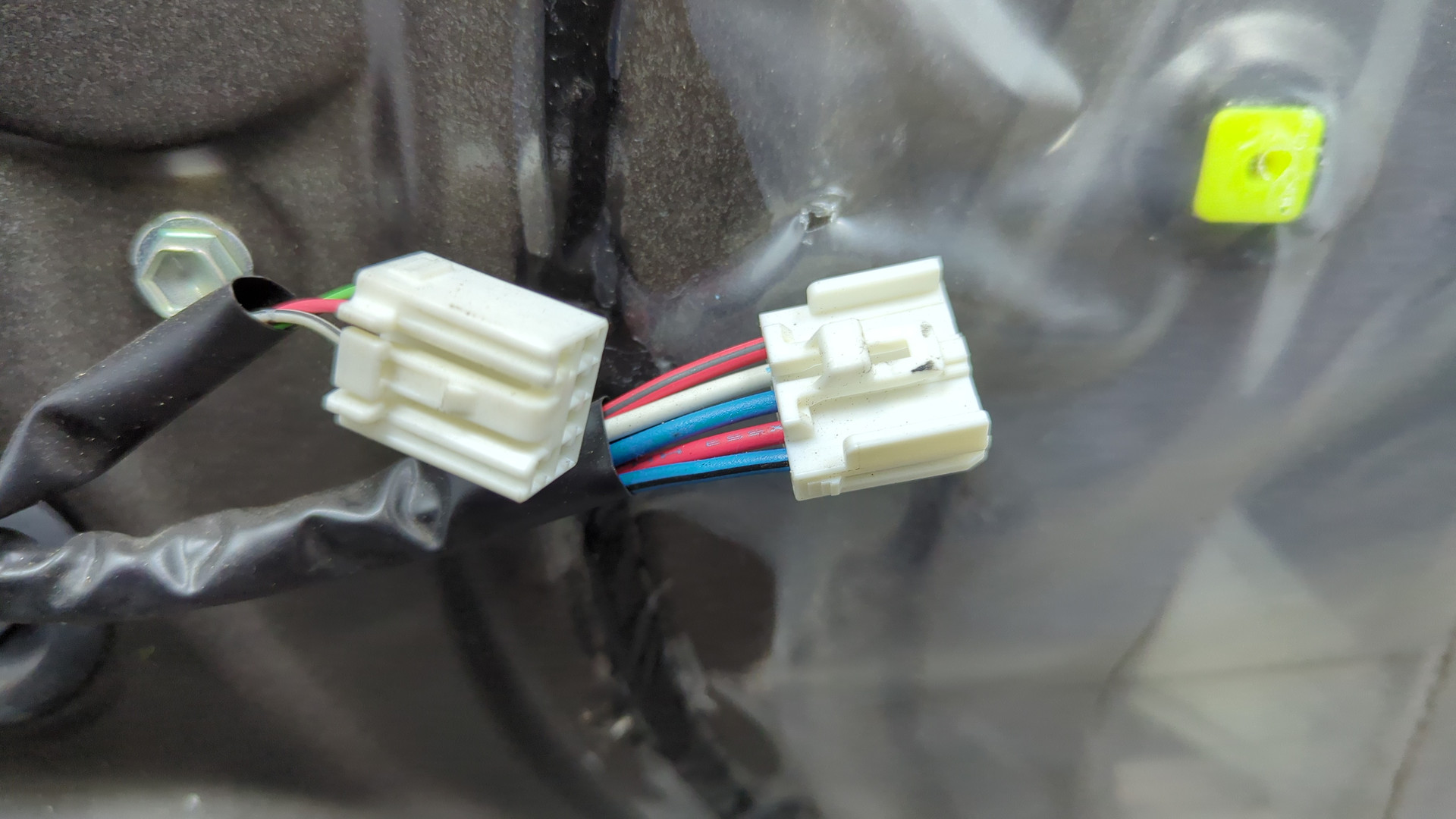 Дверь передняя правая