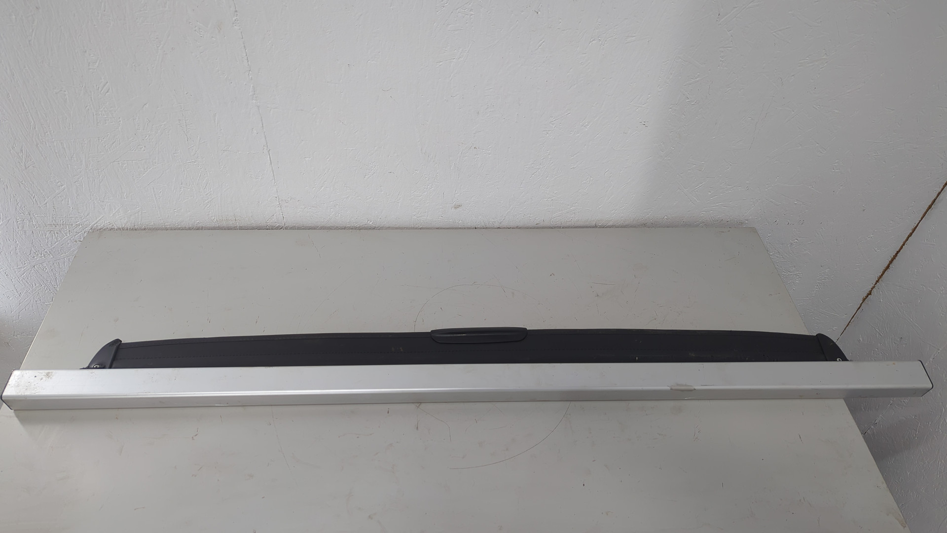 Шторка багажника