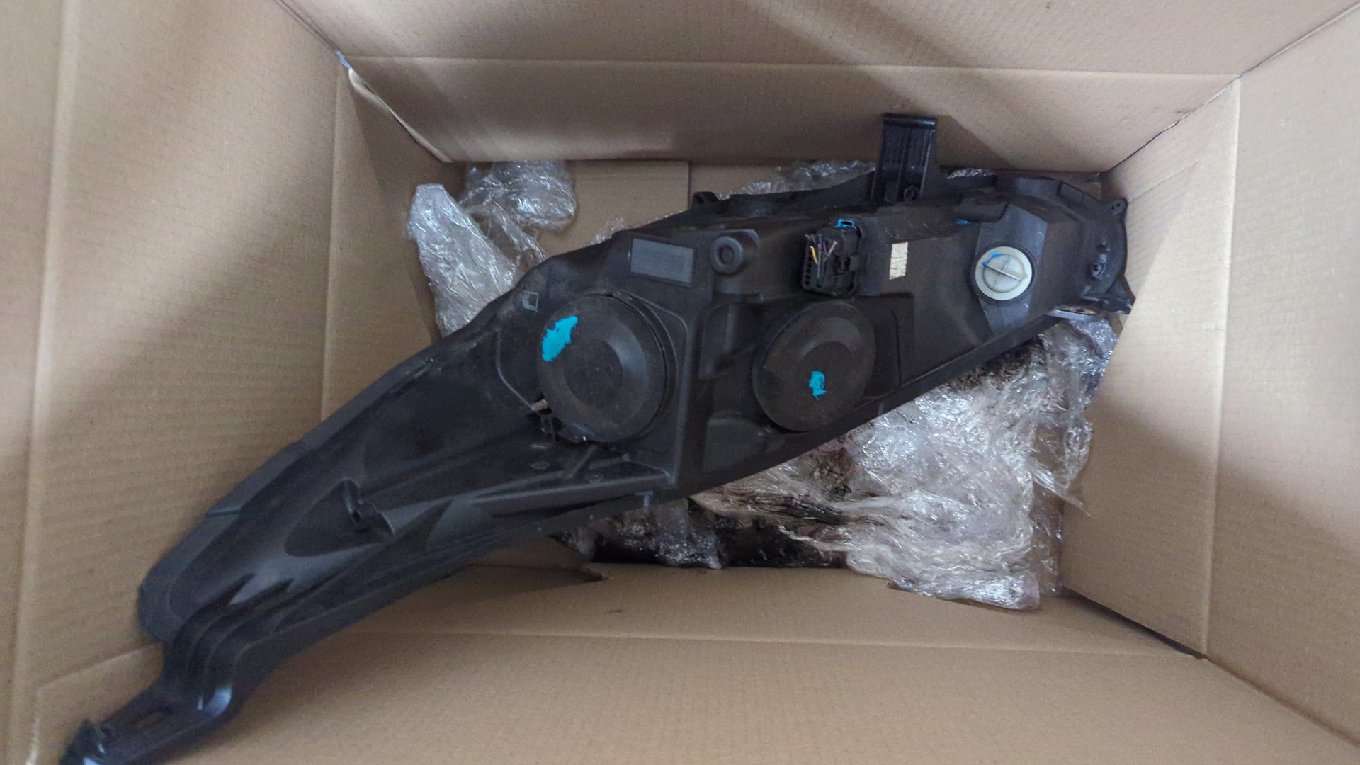 Фара правая