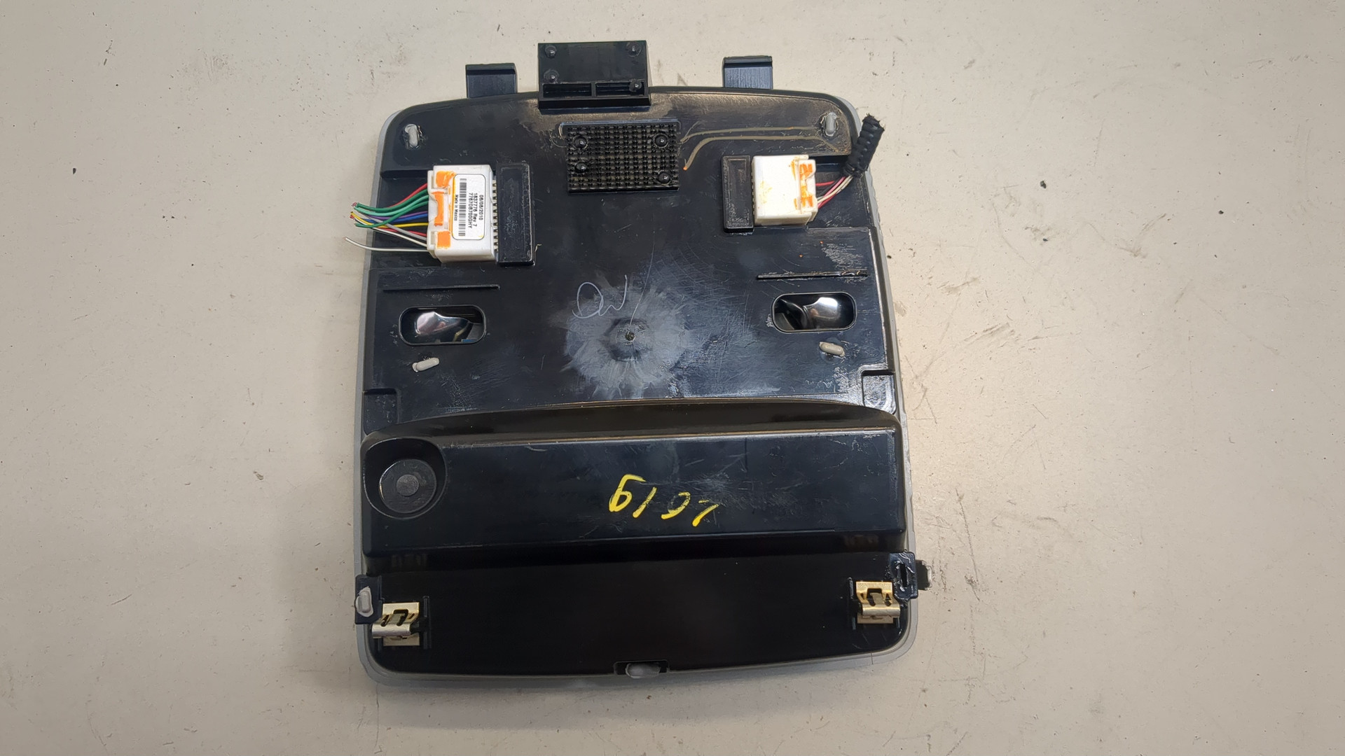 Плафон салонный