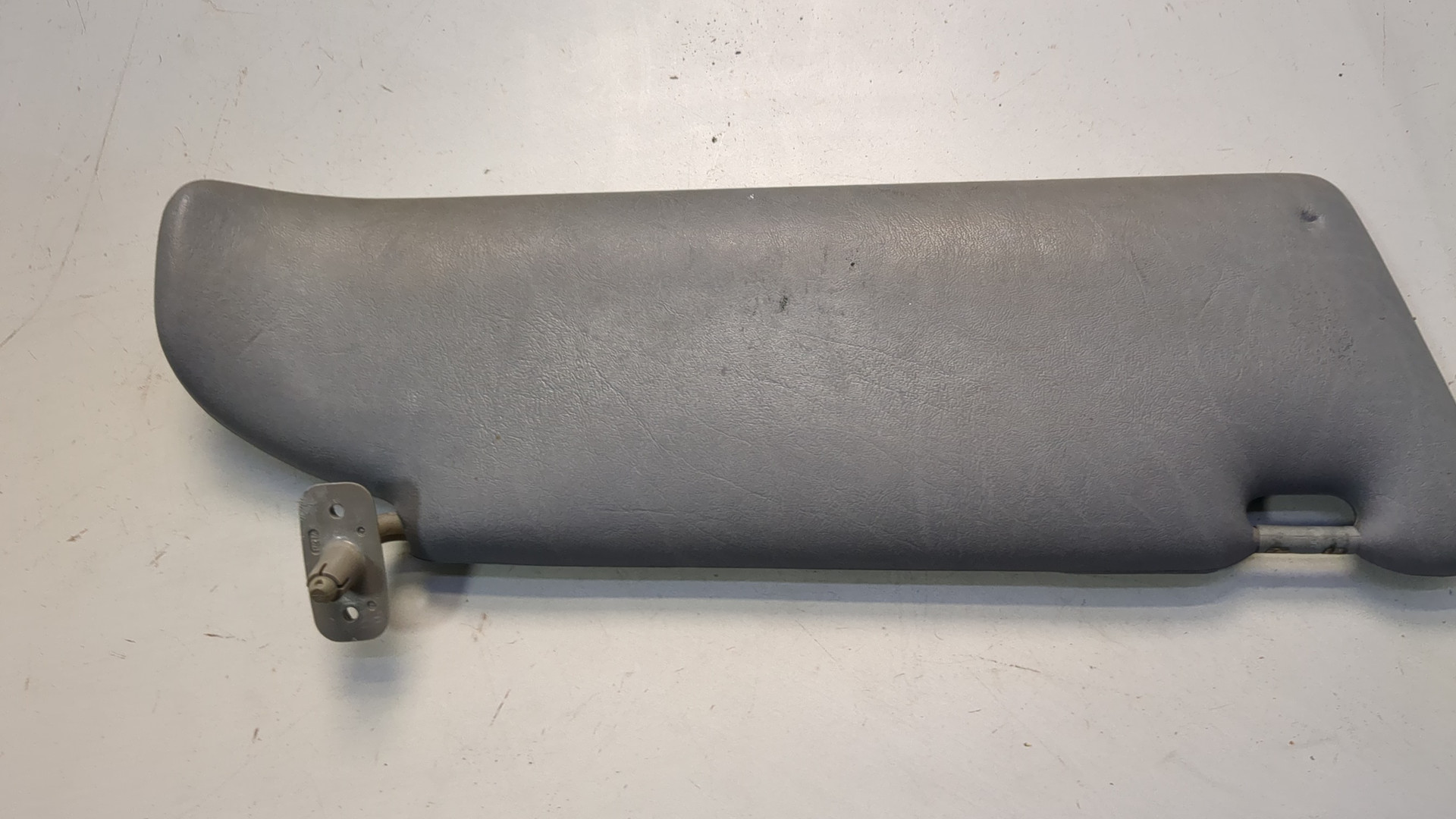 Козырек солнцезащитный