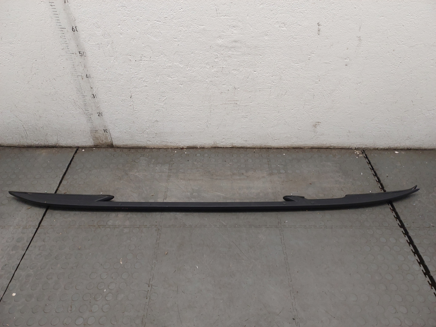 Рейлинг (релинг) правый (планка на крышу)