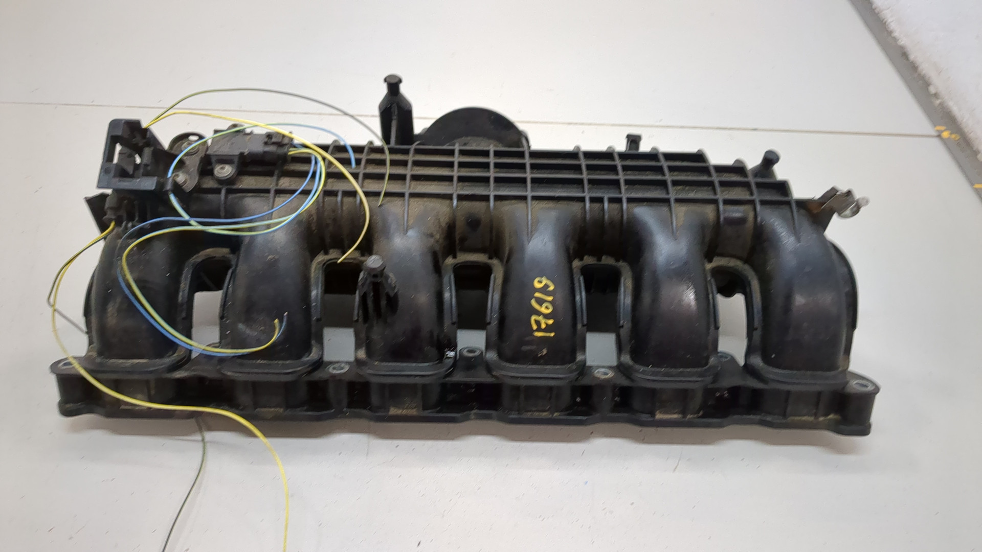 Коллектор впускной