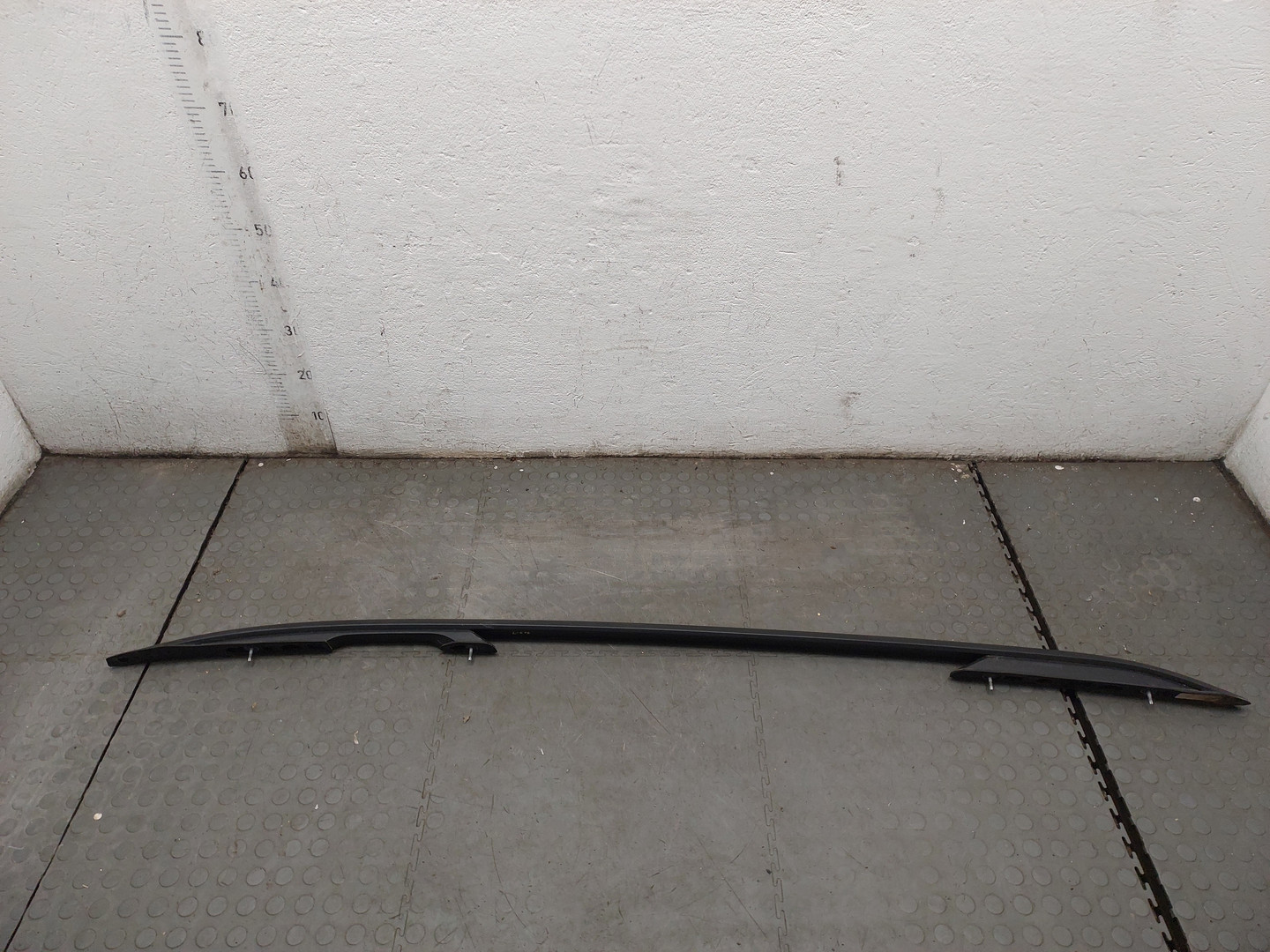 Рейлинг (релинг) левый (планка на крышу)