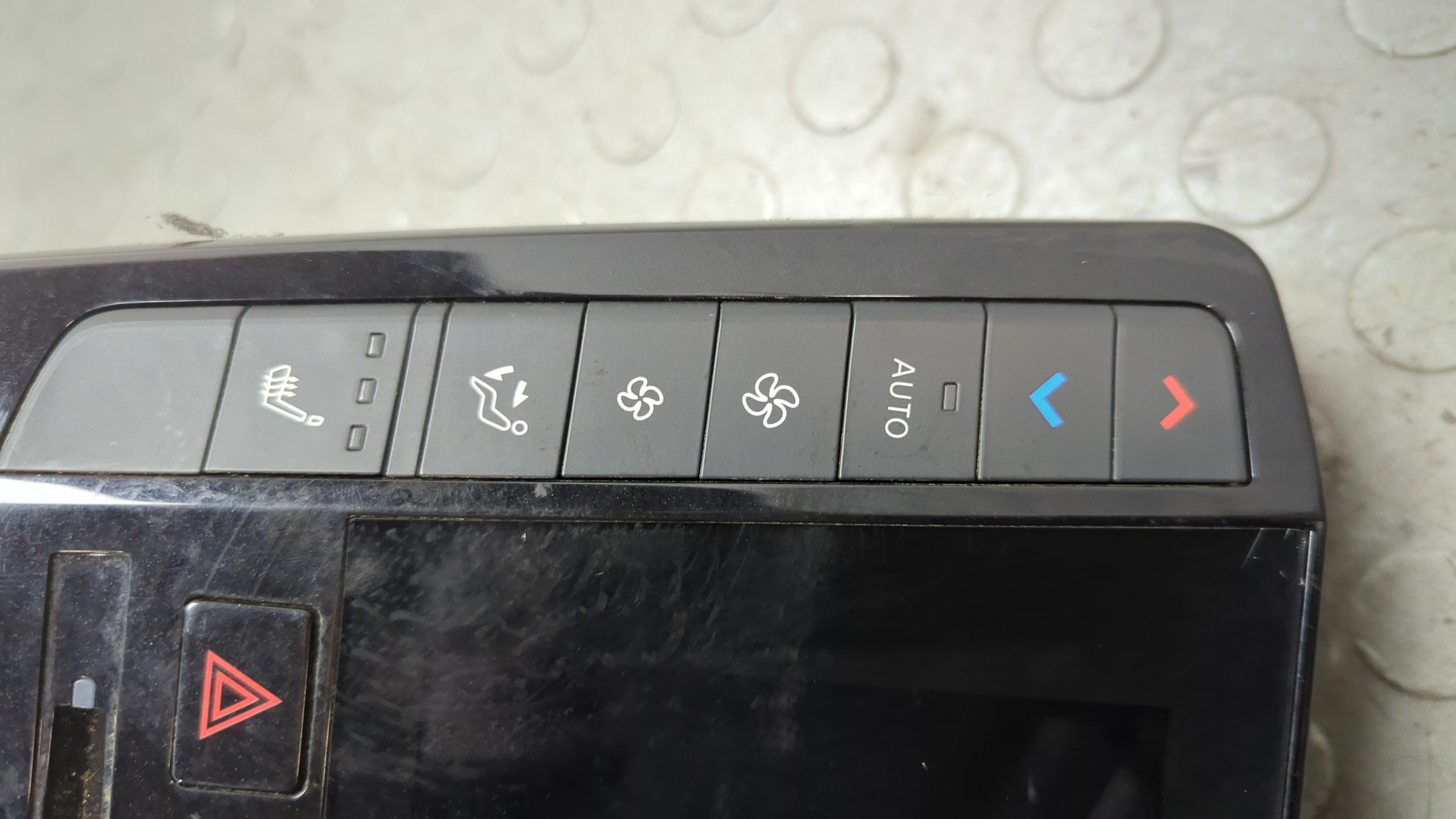 Переключатель отопителя