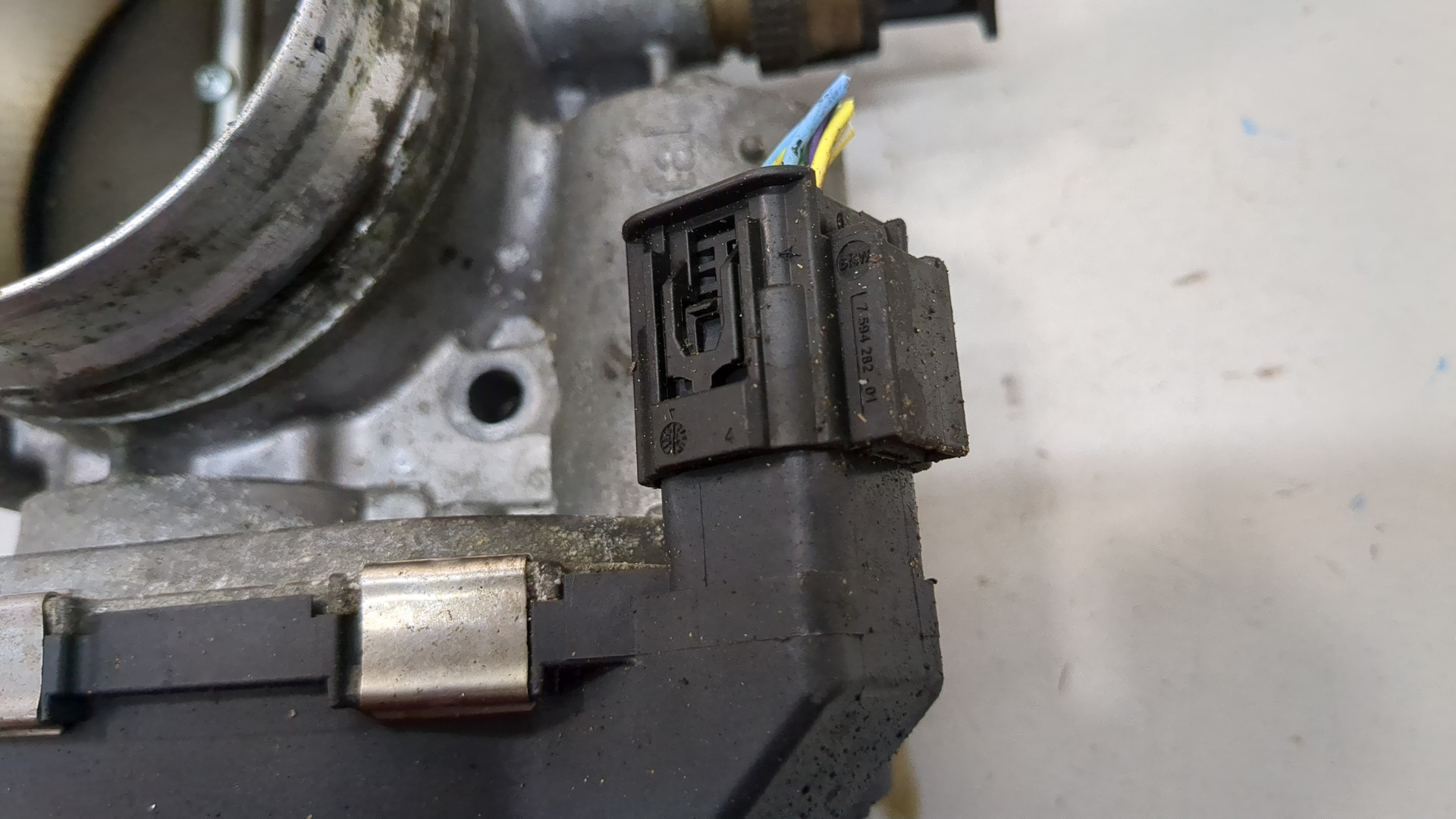 Заслонка дроссельная электрическая