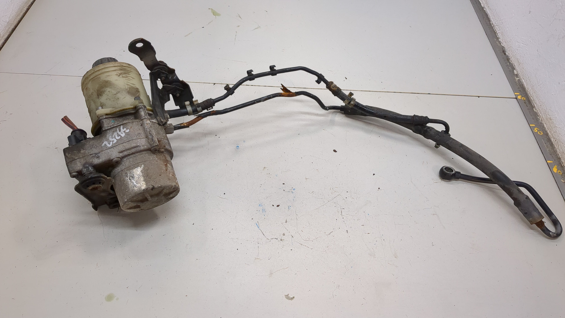 Насос ГУР (гидроусилитель руля)