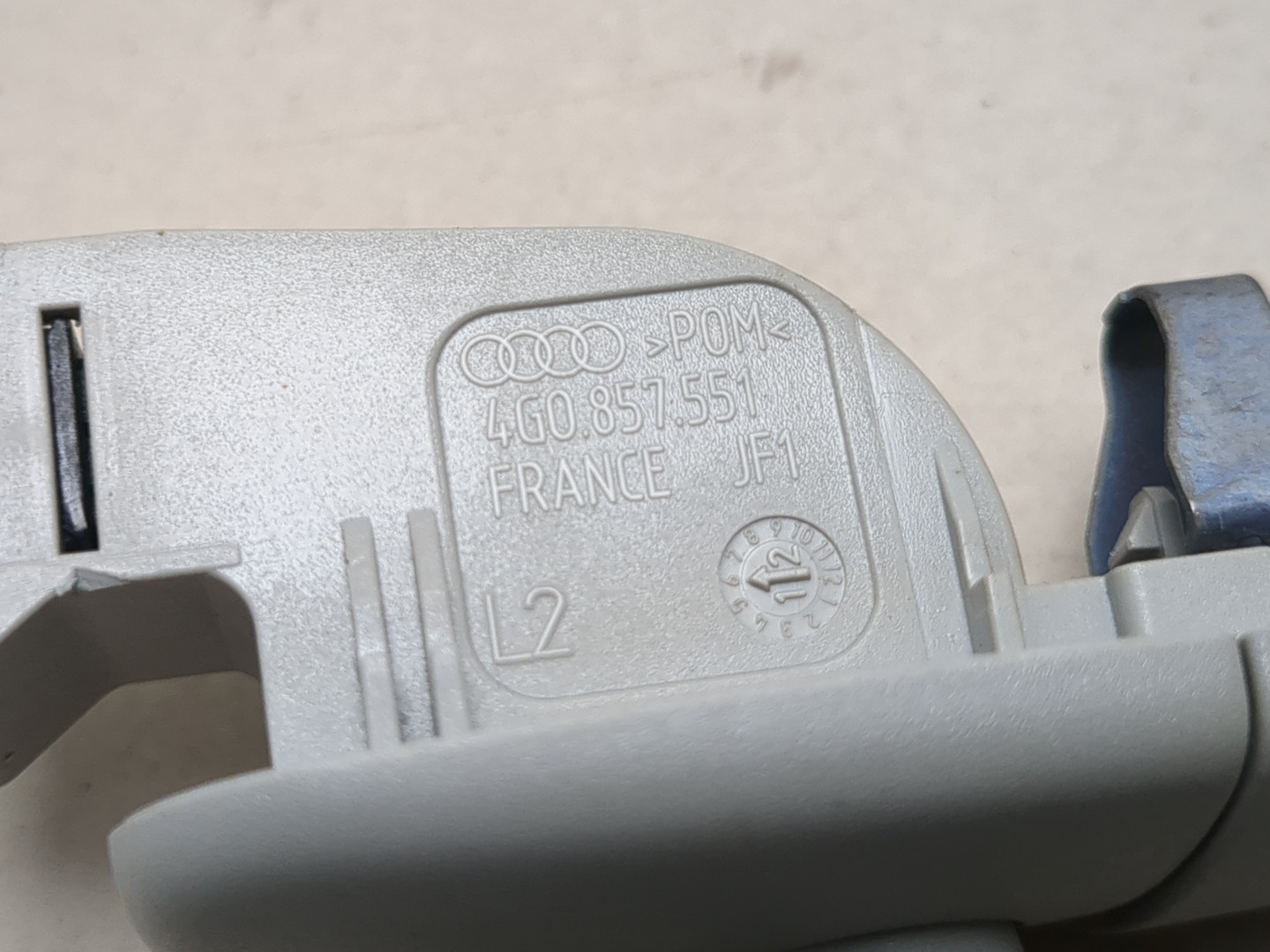 Козырек солнцезащитный