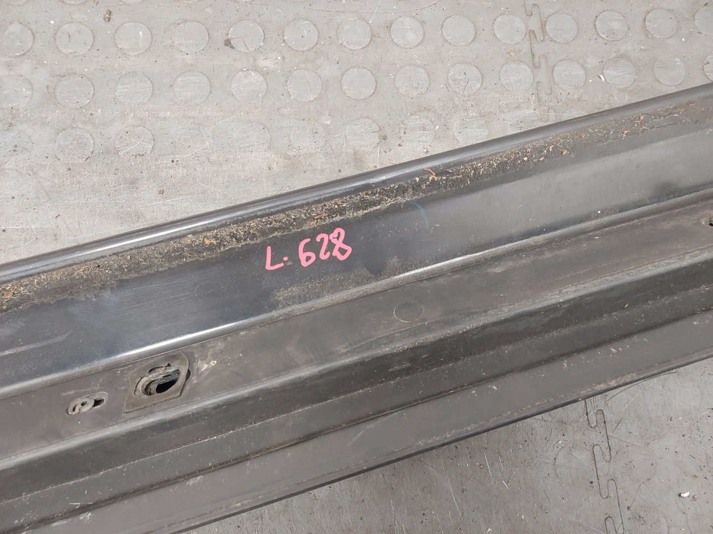 Рейлинг (релинг) правый (планка на крышу)