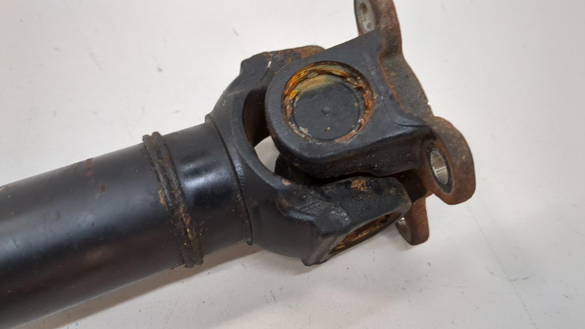 Вал карданный передний