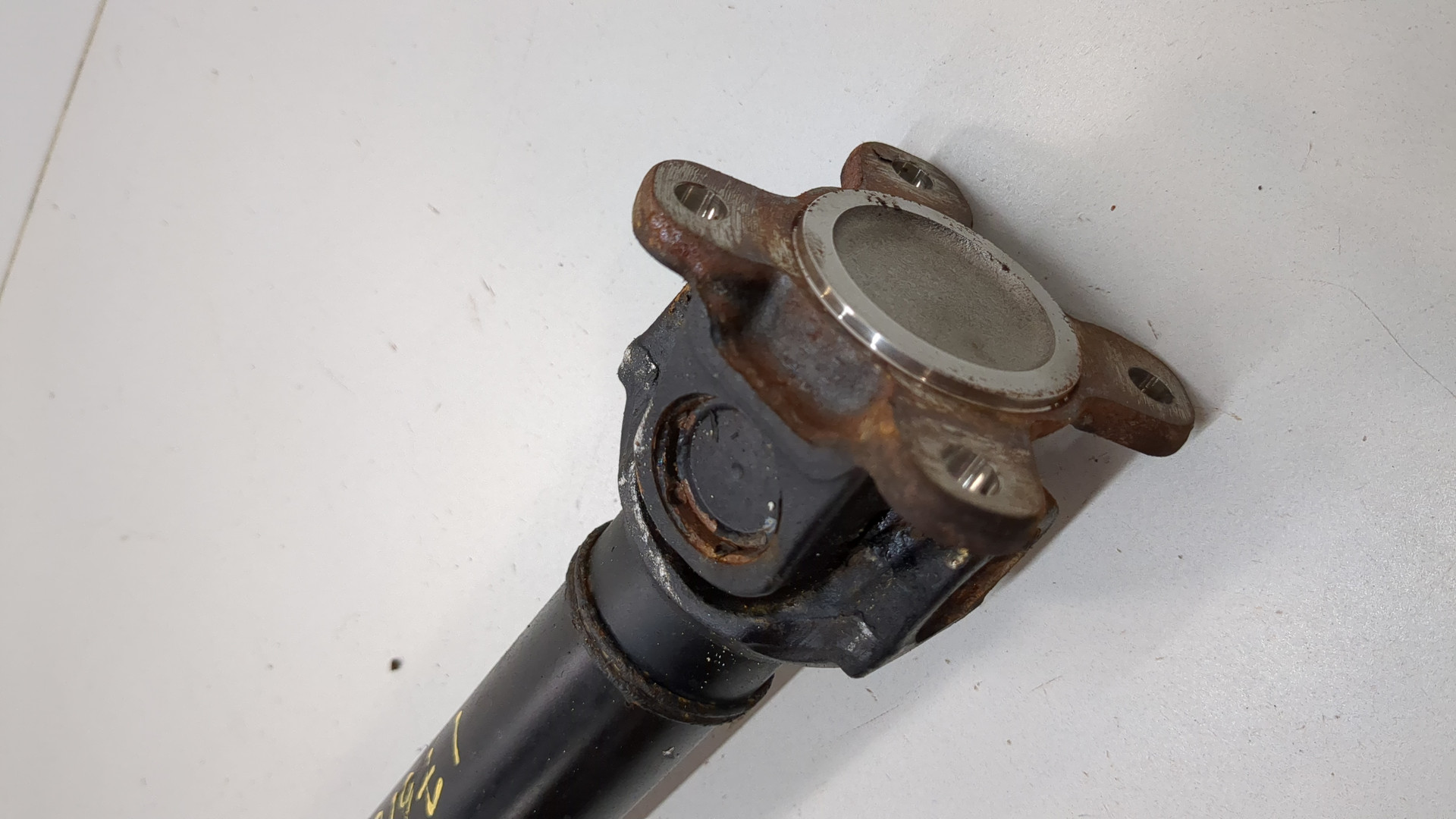 Вал карданный передний