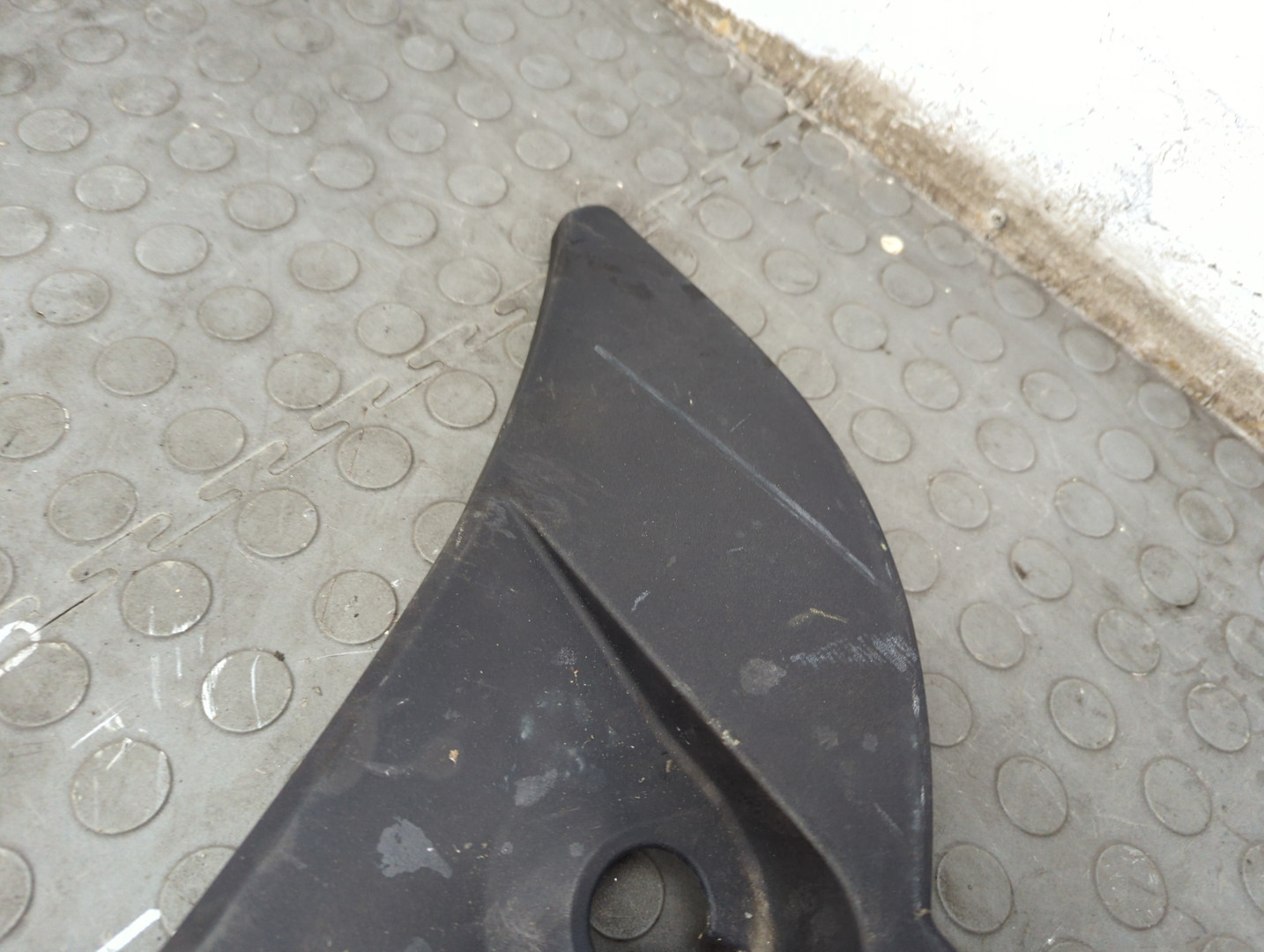 Решетка стеклоочистителей (Жабо)