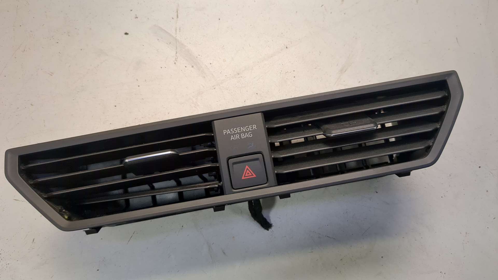 Дефлектор воздушный